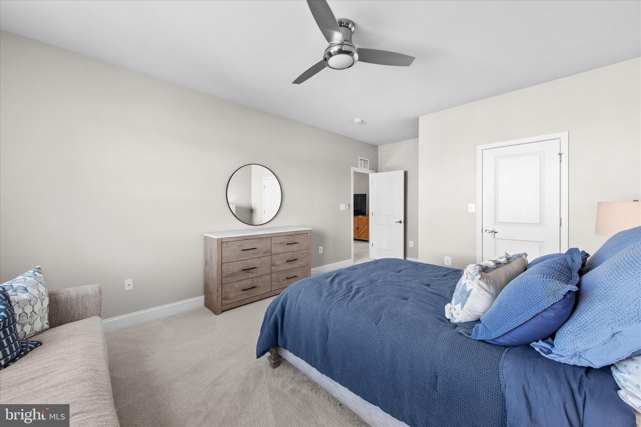 PENINSULA - Residential