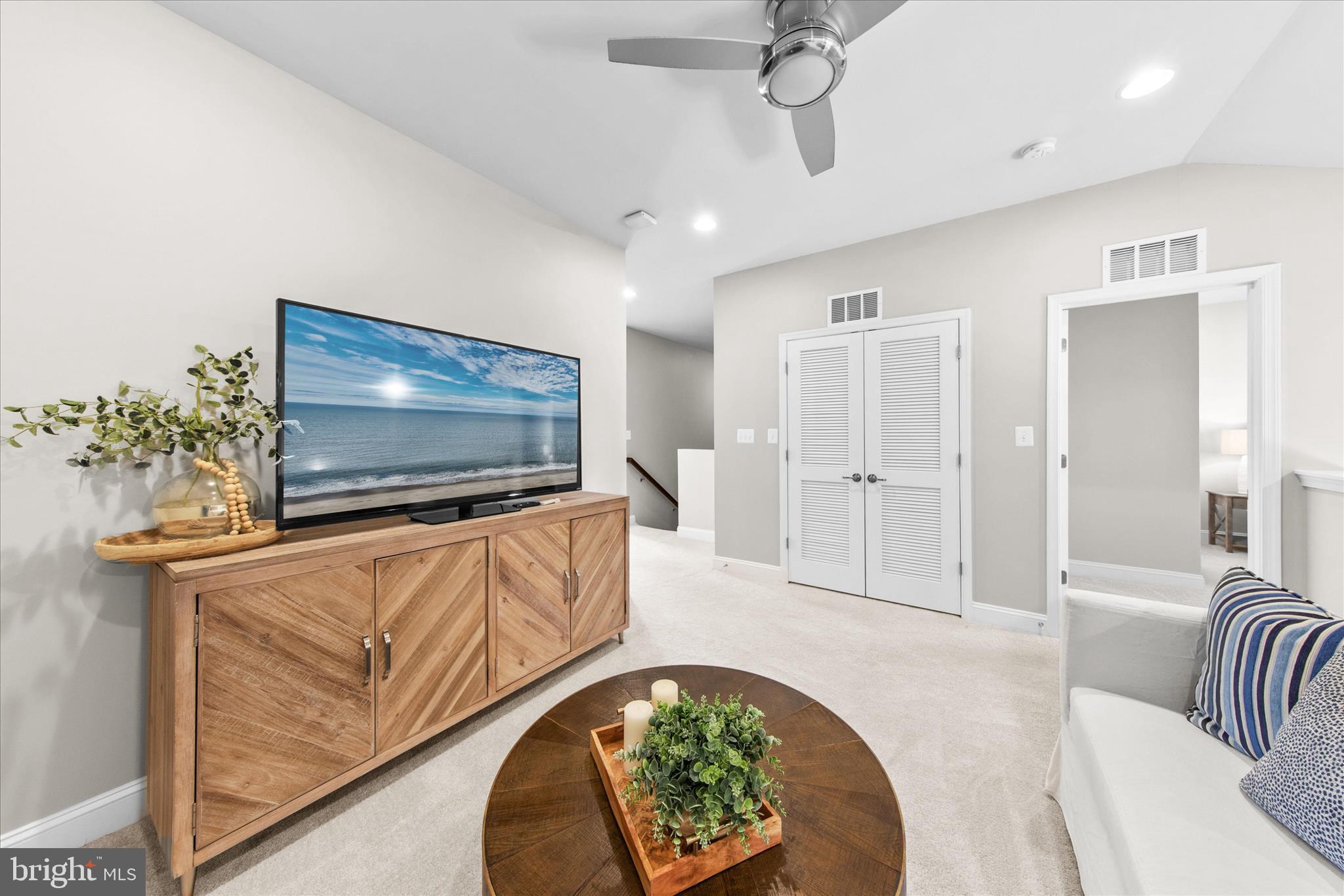 PENINSULA - Residential