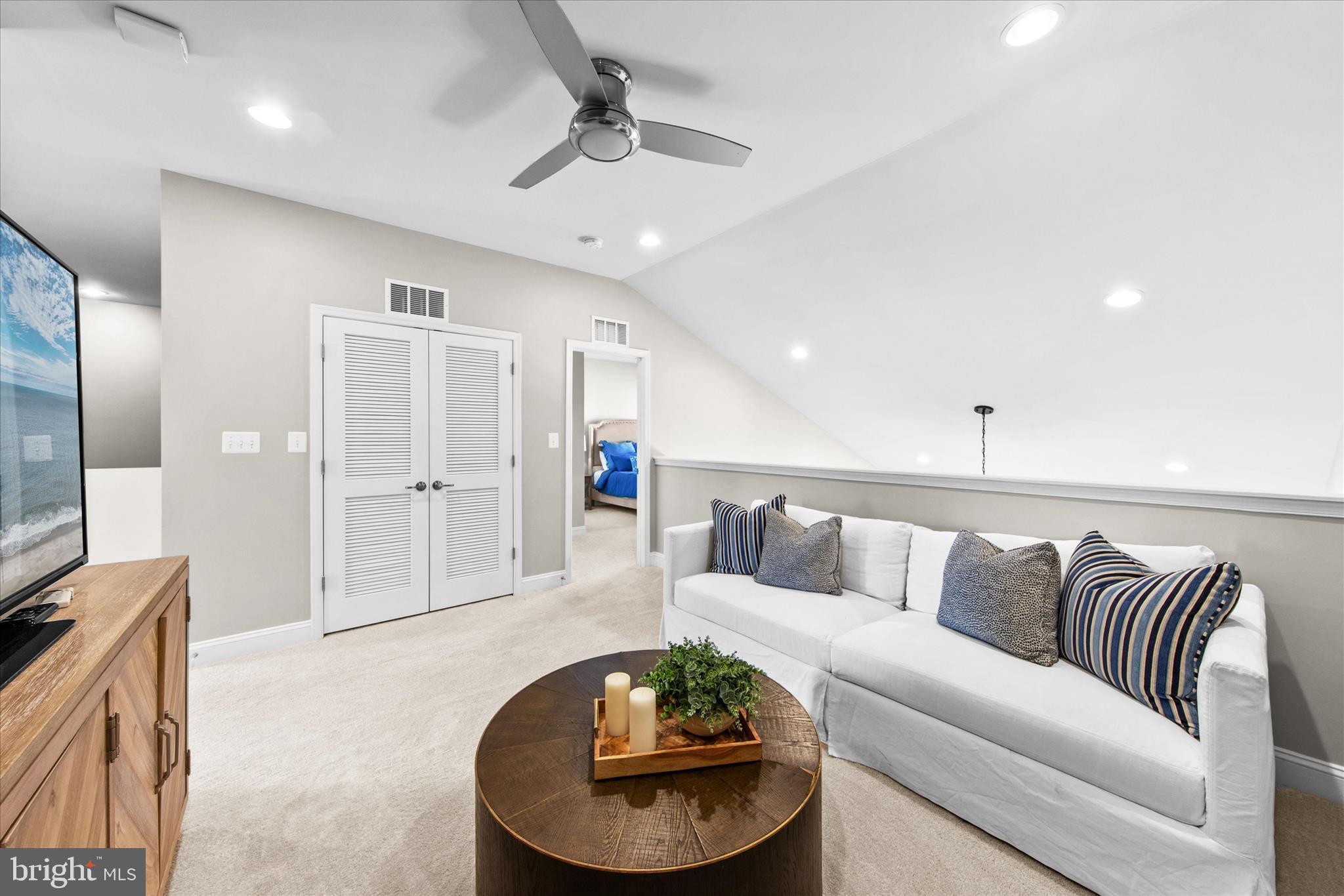 PENINSULA - Residential