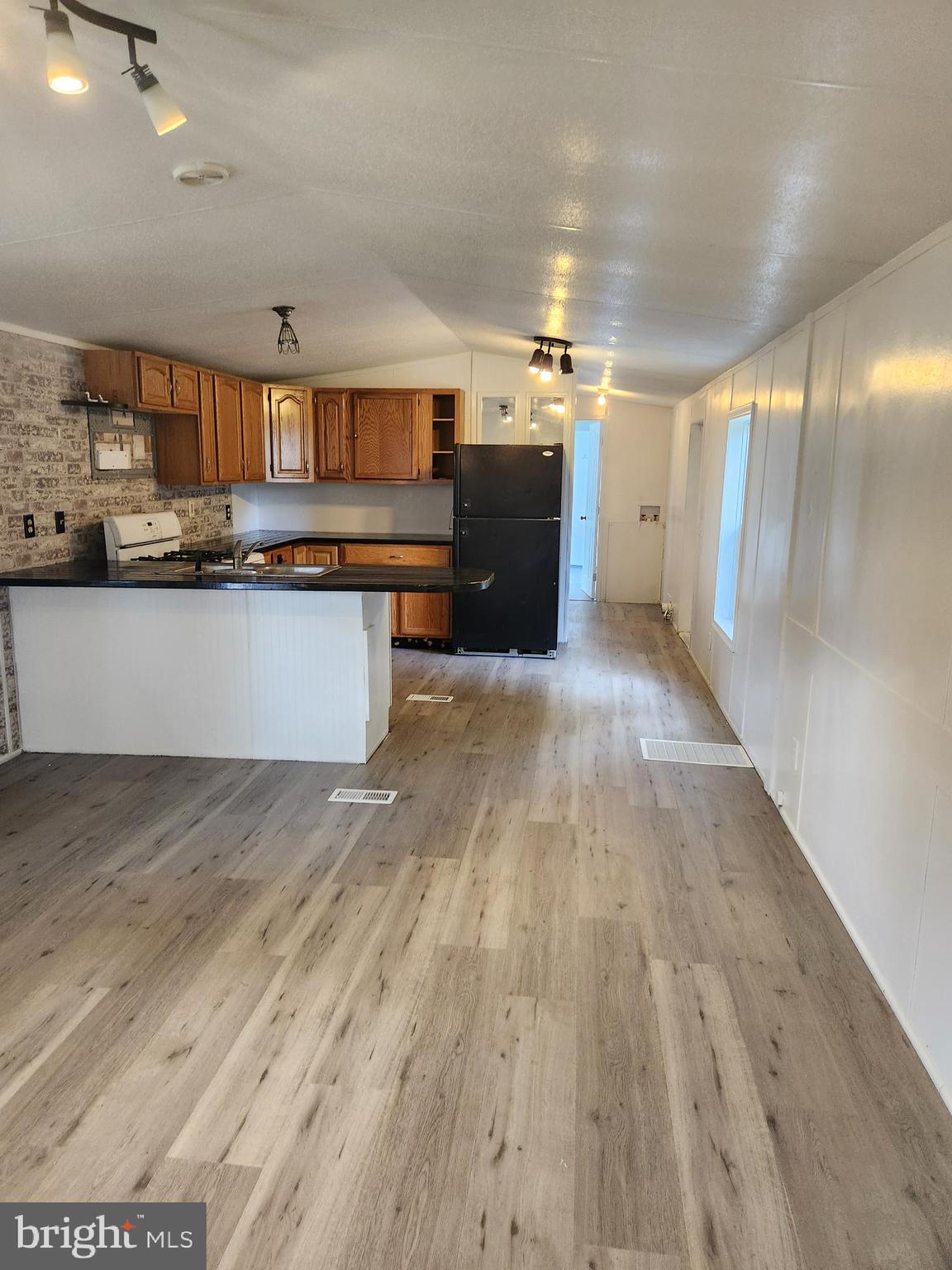 MEADOWVIEW ESTATES - Residential