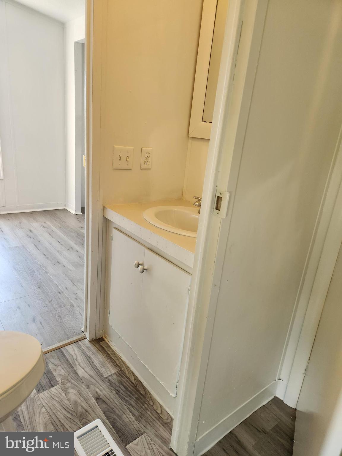 MEADOWVIEW ESTATES - Residential