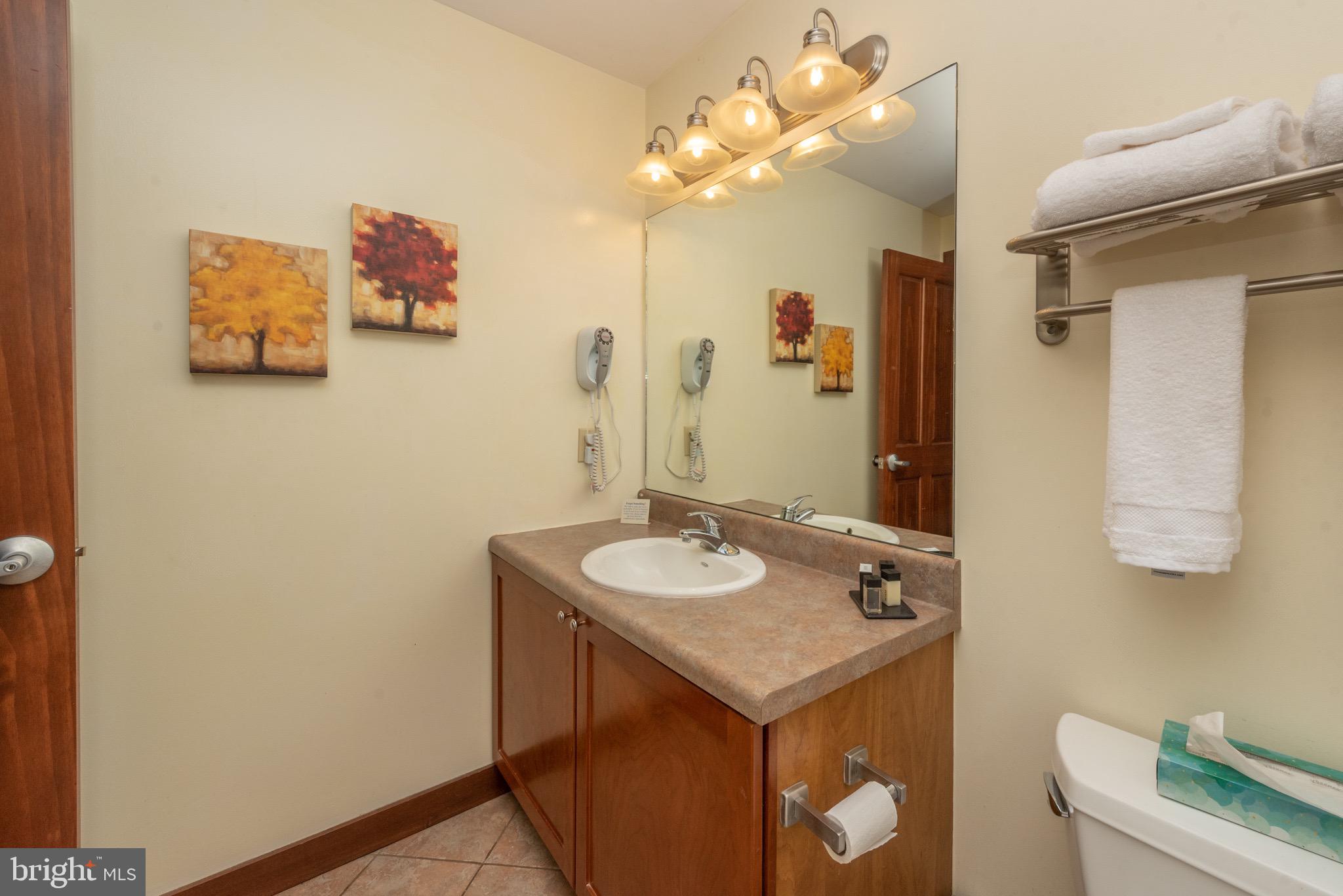 SILVER TREE SUITES - Residential