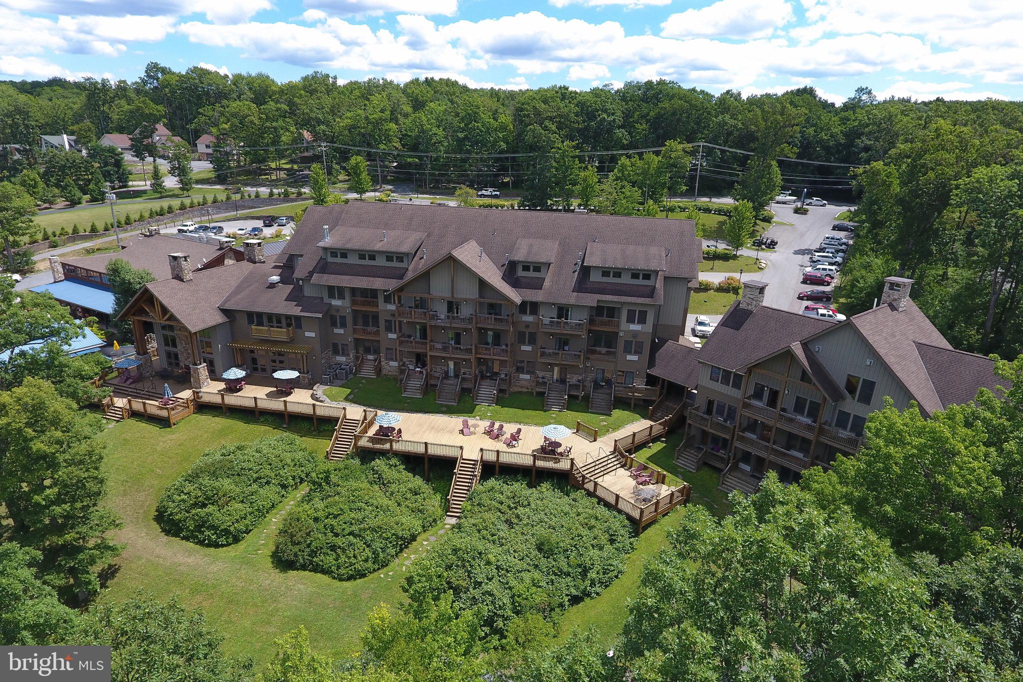 SILVER TREE SUITES - Residential