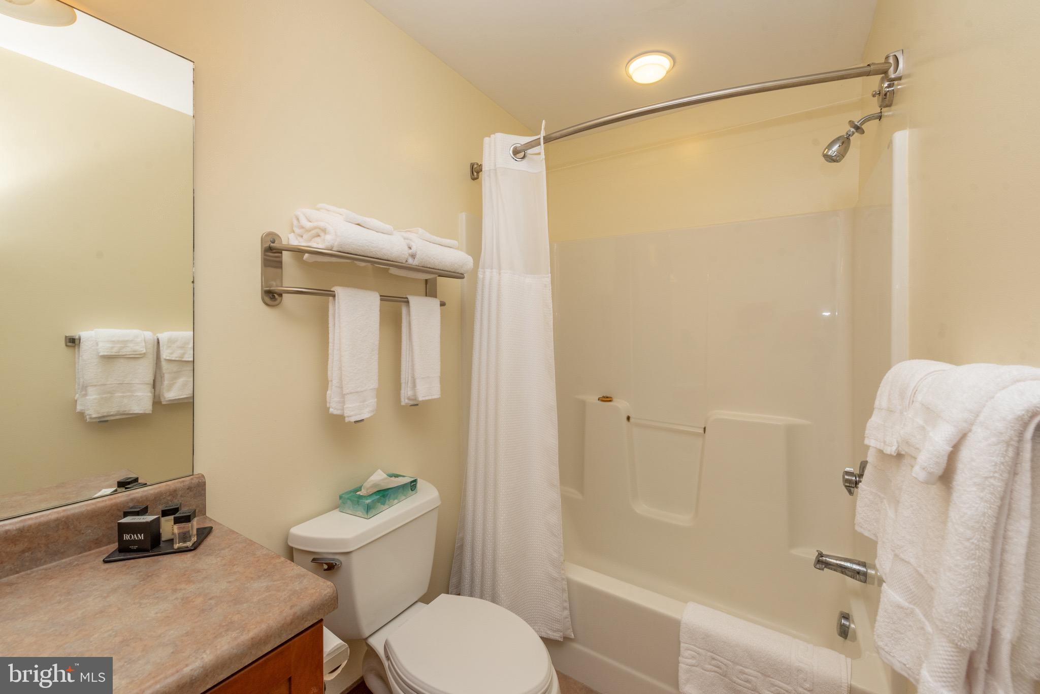 SILVER TREE SUITES - Residential