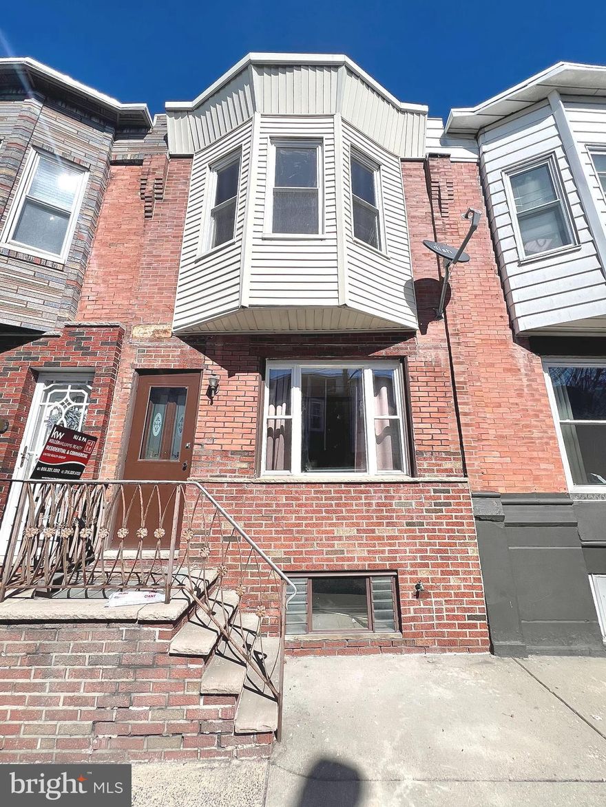 Charming Philadelphia Residence in Prime Location - Move-In Ready!
Discover the perfect blend of comfort and convenience in this delightful Philadelphia home, situated within a highly sought-after neighborhood. This residence offers an exceptional location on a tranquil, safe street, providing a peaceful retreat while keeping you connected to the vibrant city life.
Enjoy the ease of readily available off-street parking and a short stroll to the Pennsport Shopping Center, featuring a full-service supermarket, department store, renowned sandwich shop, and a diverse array of local businesses. Proximity to the Sports Complex, Live! Casino & Hotel Philadelphia, Penn's Landing, Interstates 76 and 95, Philadelphia International Airport, and bridges to New Jersey ensures effortless commuting and entertainment options.
Step inside to find a bright and inviting open-concept layout, seamlessly connecting the spacious family room, dining area, and kitchen. Recent updates include all-new windows and fresh paint, creating a pristine, move-in-ready atmosphere.
The enclosed outdoor backyard provides an ideal setting for barbecues and outdoor gatherings. The basement offers ample storage space, complete with a washer and dryer, and presents an excellent opportunity for customization, such as a recreation or hobby area.
Upstairs, you'll find two comfortable bedrooms and a full bathroom, offering a private and relaxing space.
This home is an excellent opportunity for first-time homebuyers or savvy investors seeking a property in a prime Philadelphia location. Don't miss your chance to own this exceptional residence. Schedule your showing today!