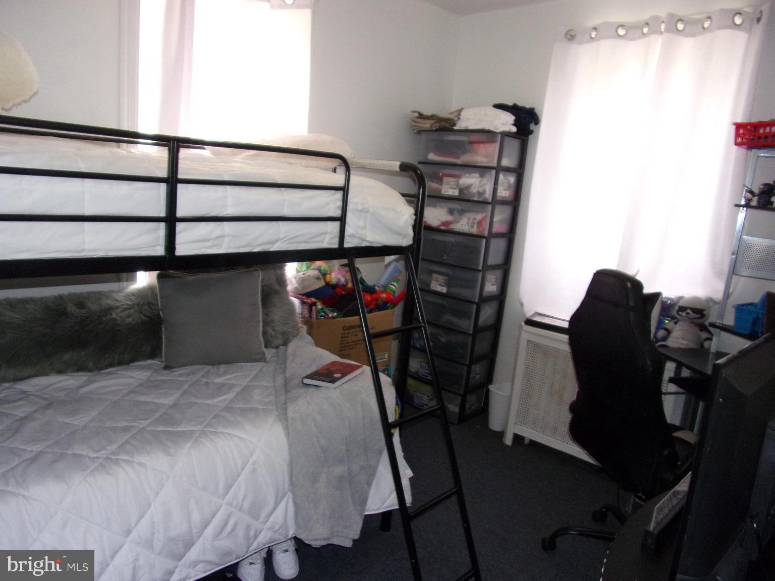 PHILADELPHIA (NORTHEAST) - Residential