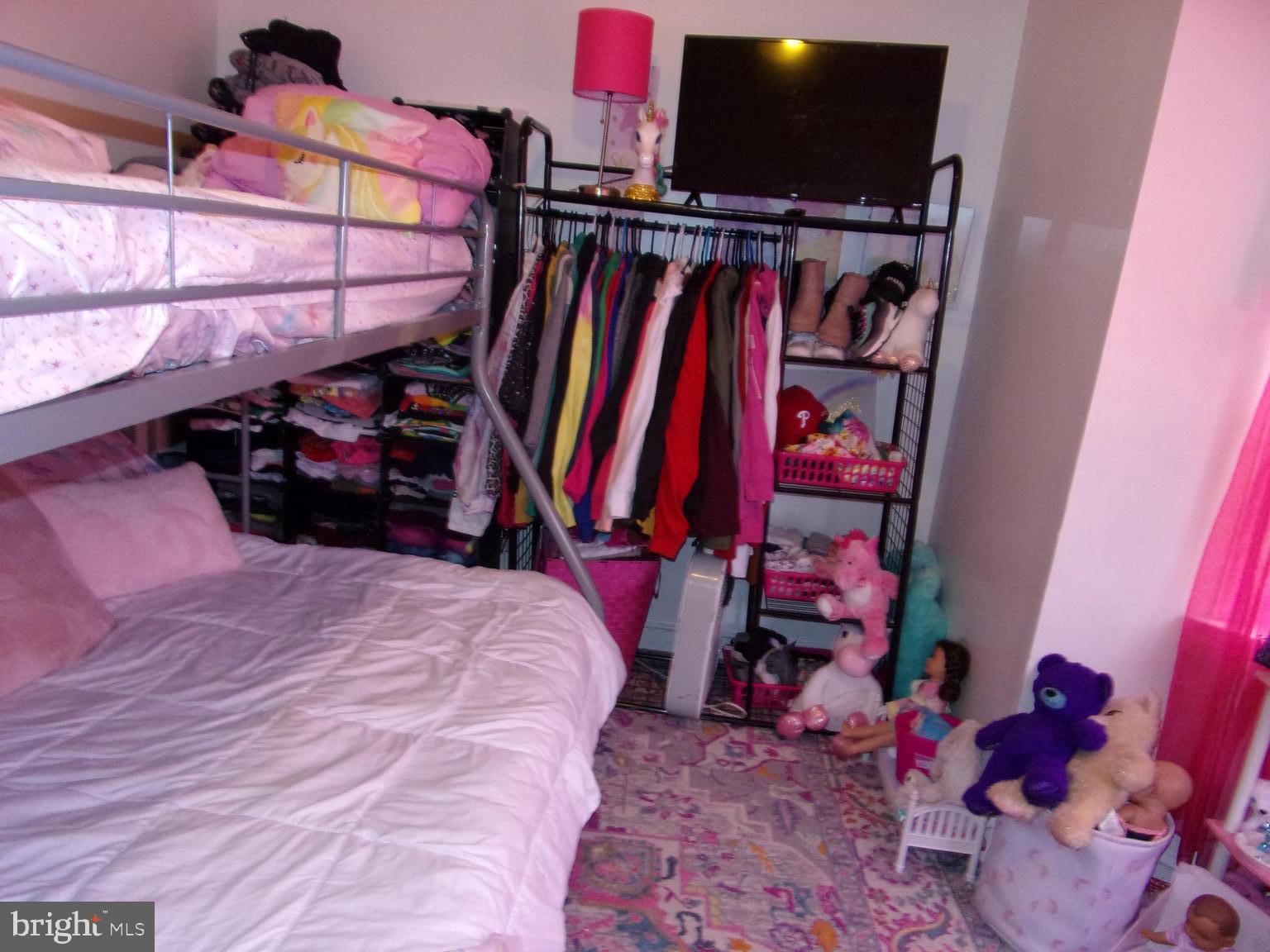 PHILADELPHIA (NORTHEAST) - Residential