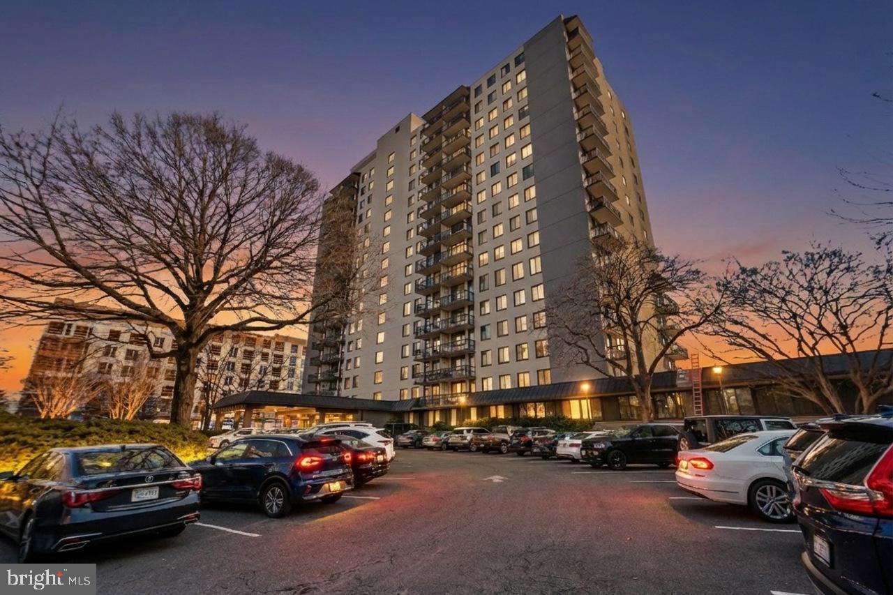 801 N PITT STREET 1208