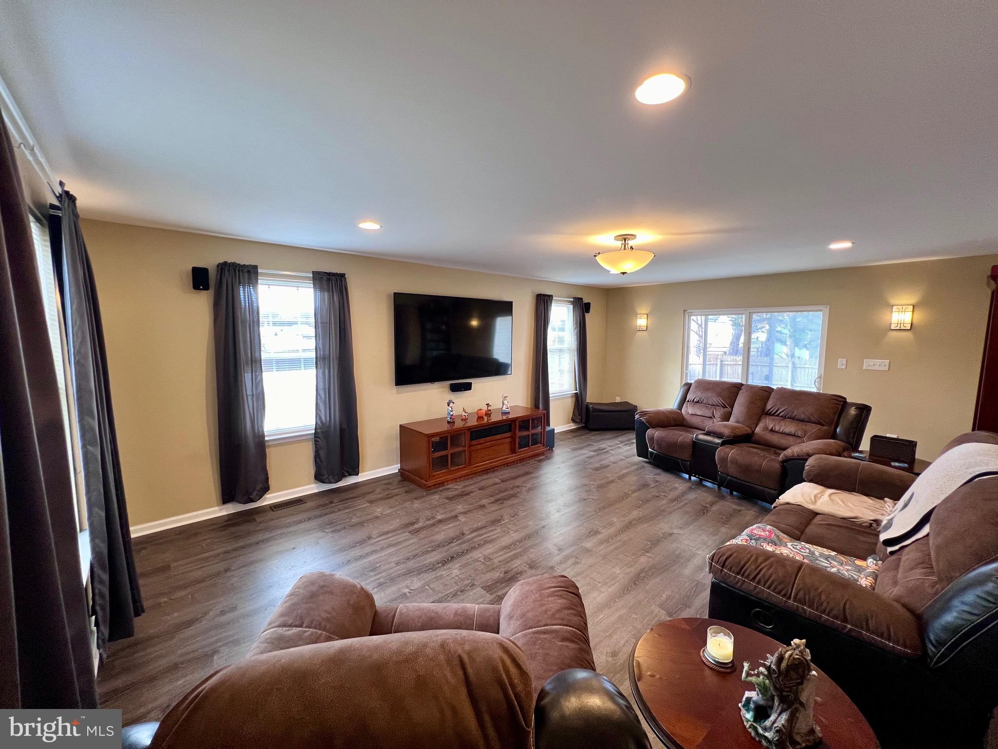 KINGS CROFT - Residential