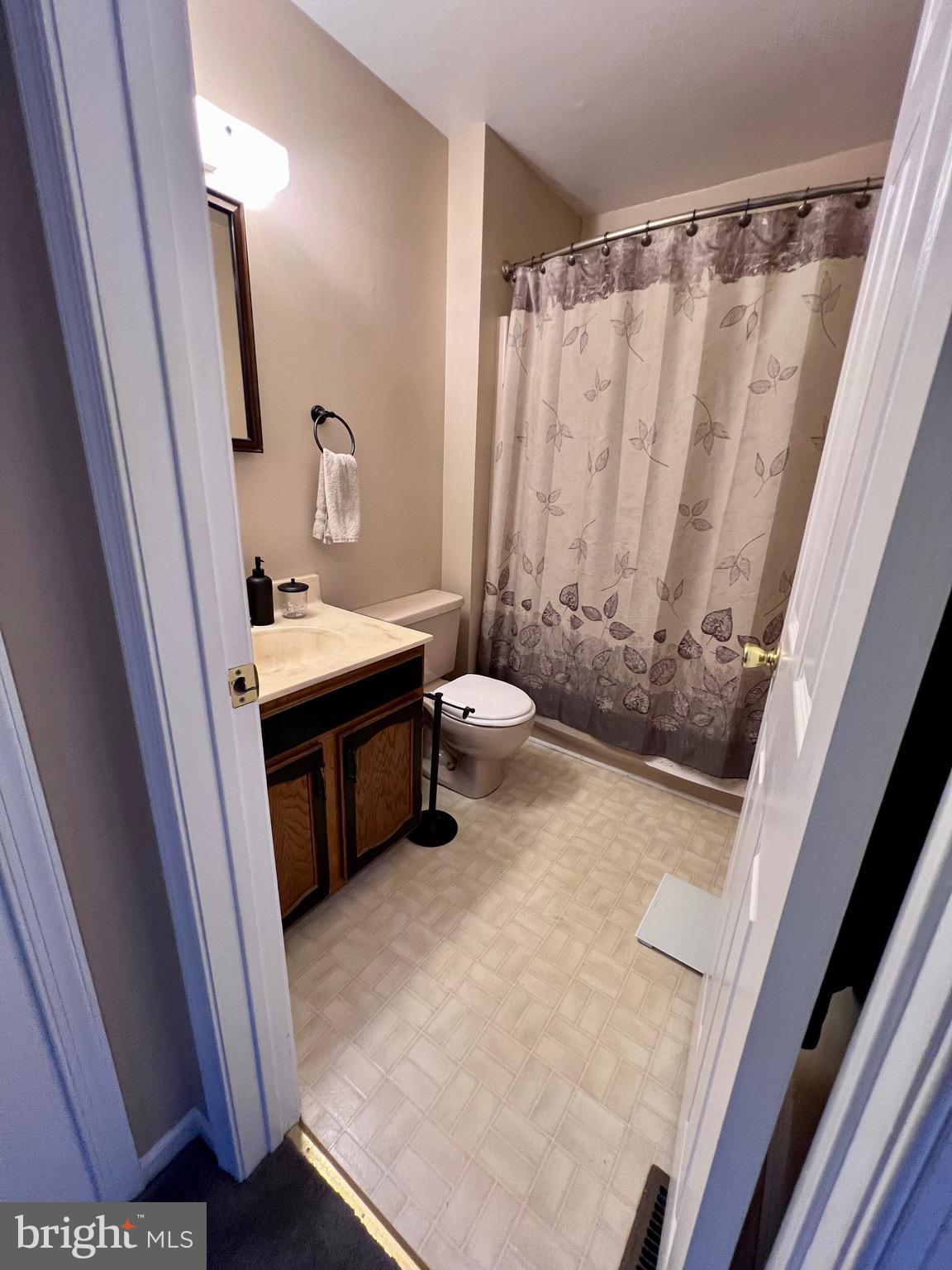 KINGS CROFT - Residential