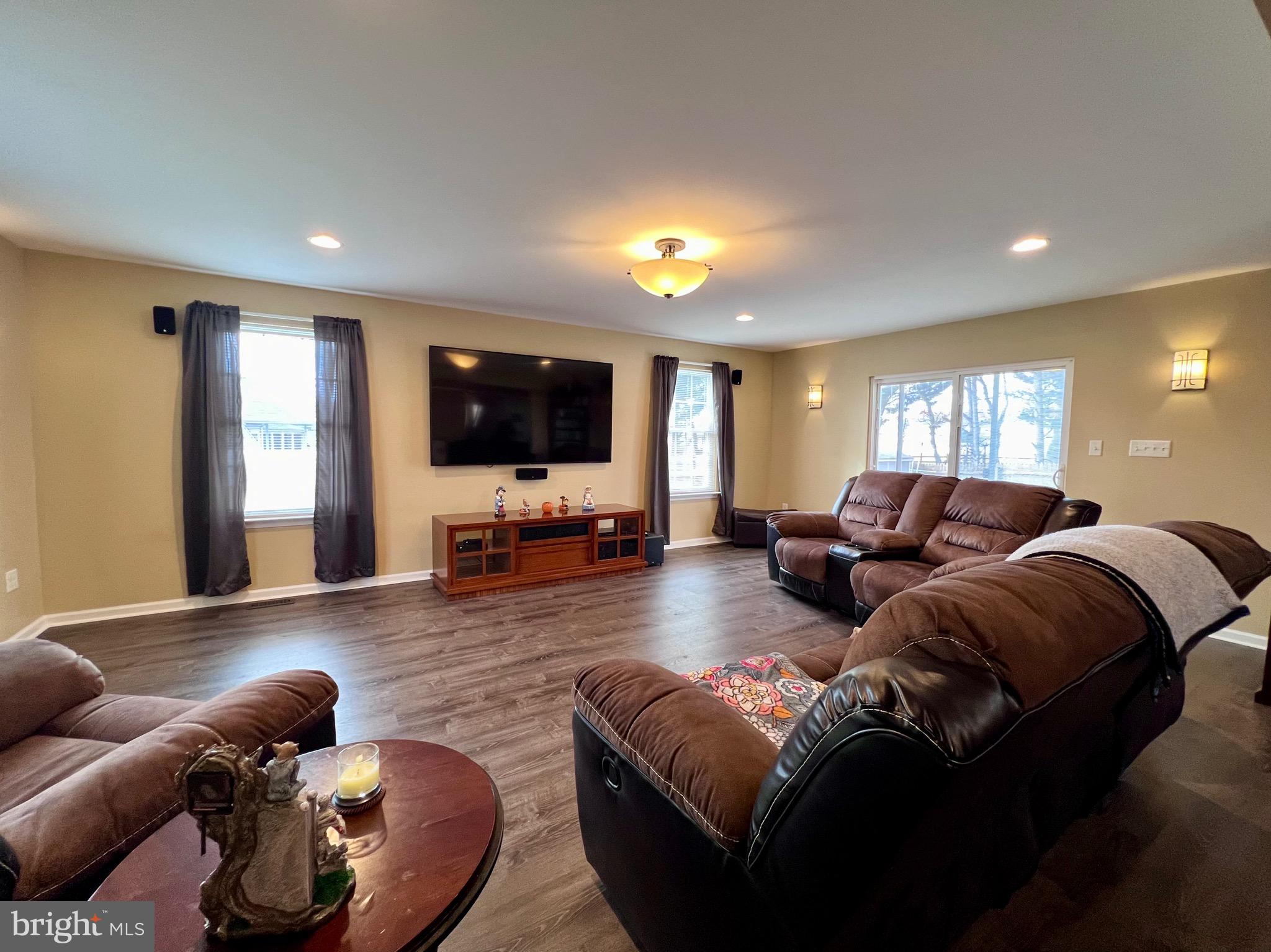 KINGS CROFT - Residential