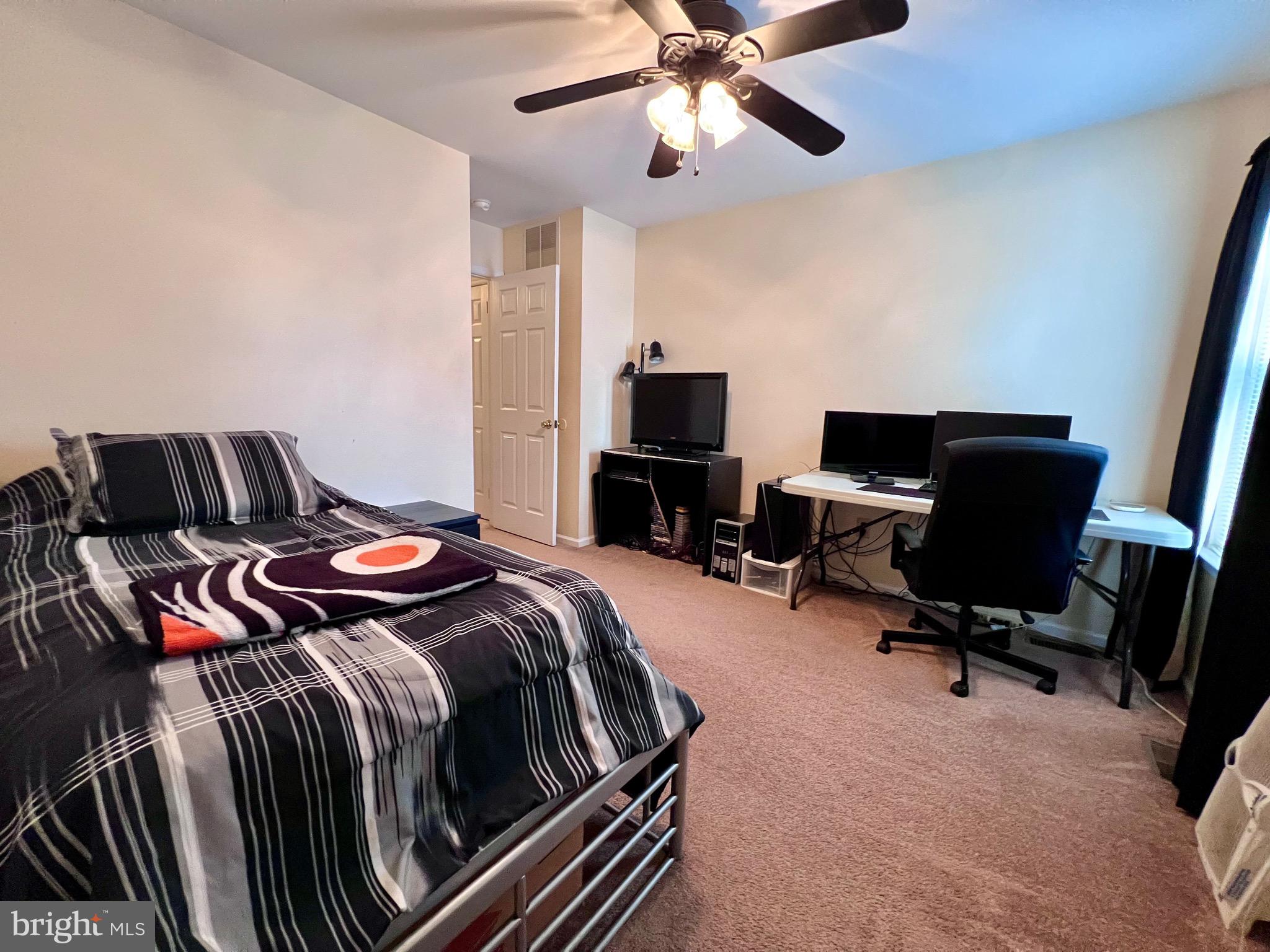 KINGS CROFT - Residential