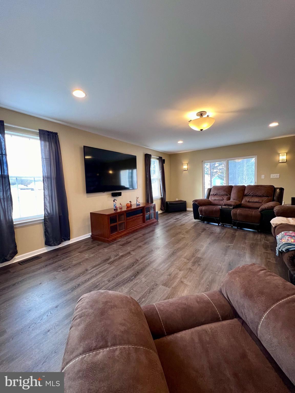 KINGS CROFT - Residential