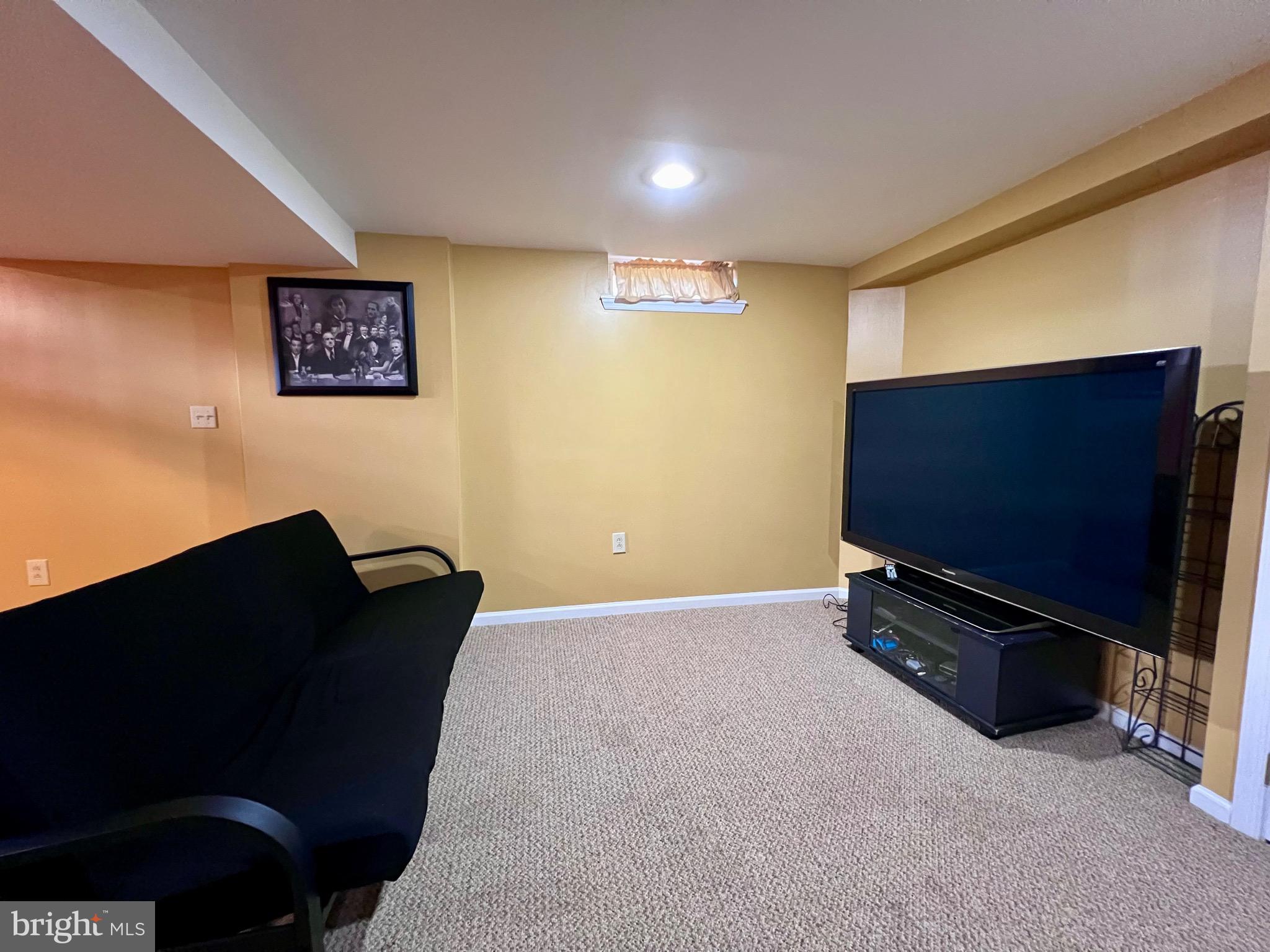 KINGS CROFT - Residential