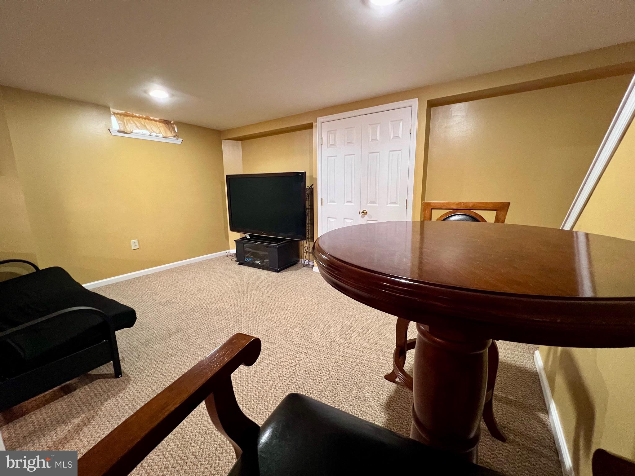 KINGS CROFT - Residential