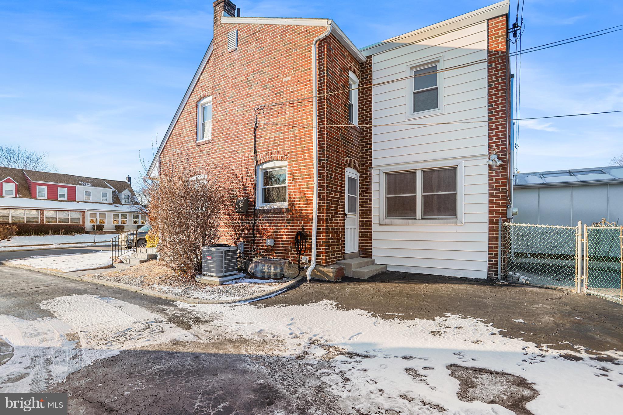 LEEDOM ESTS - Residential