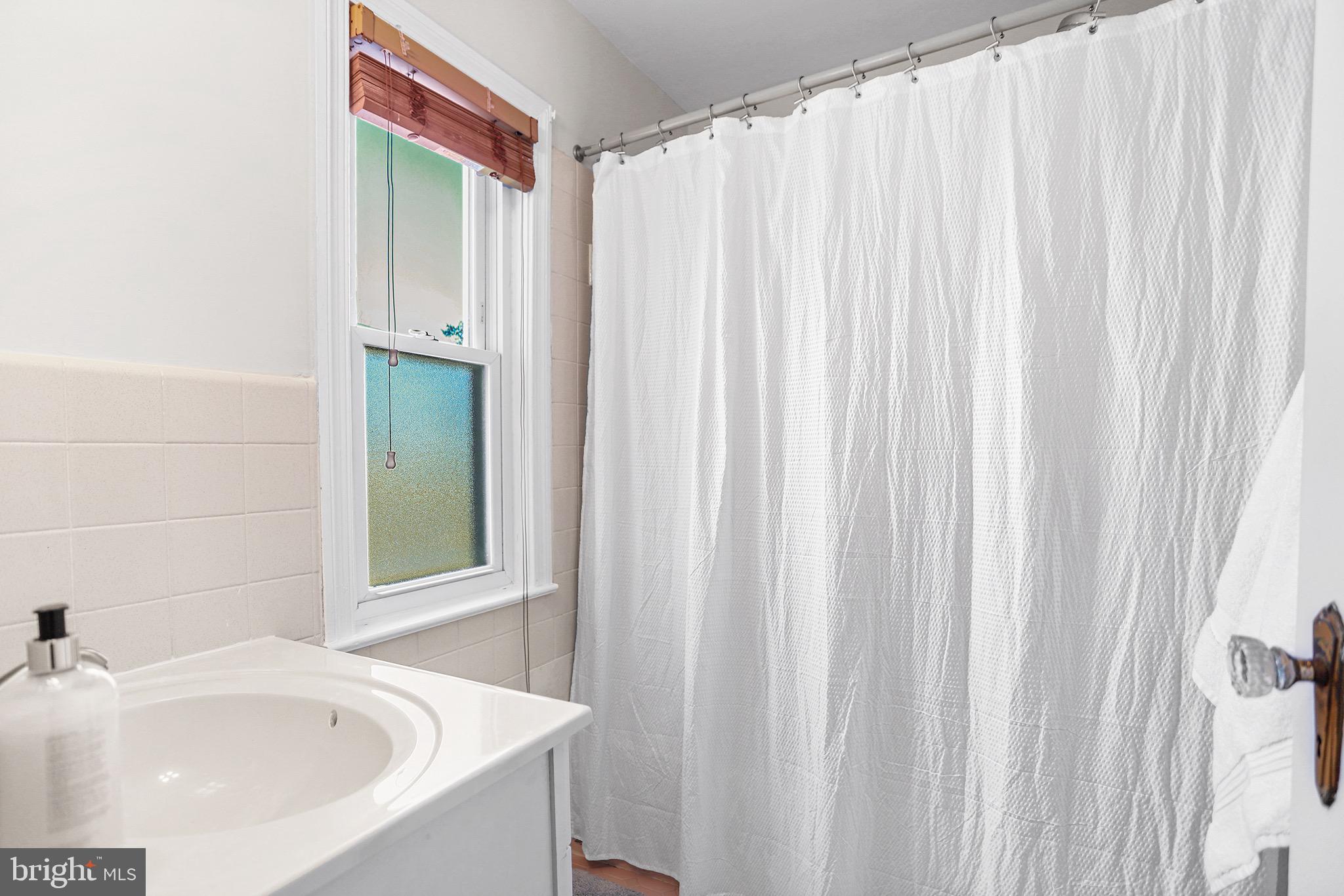 LEEDOM ESTS - Residential