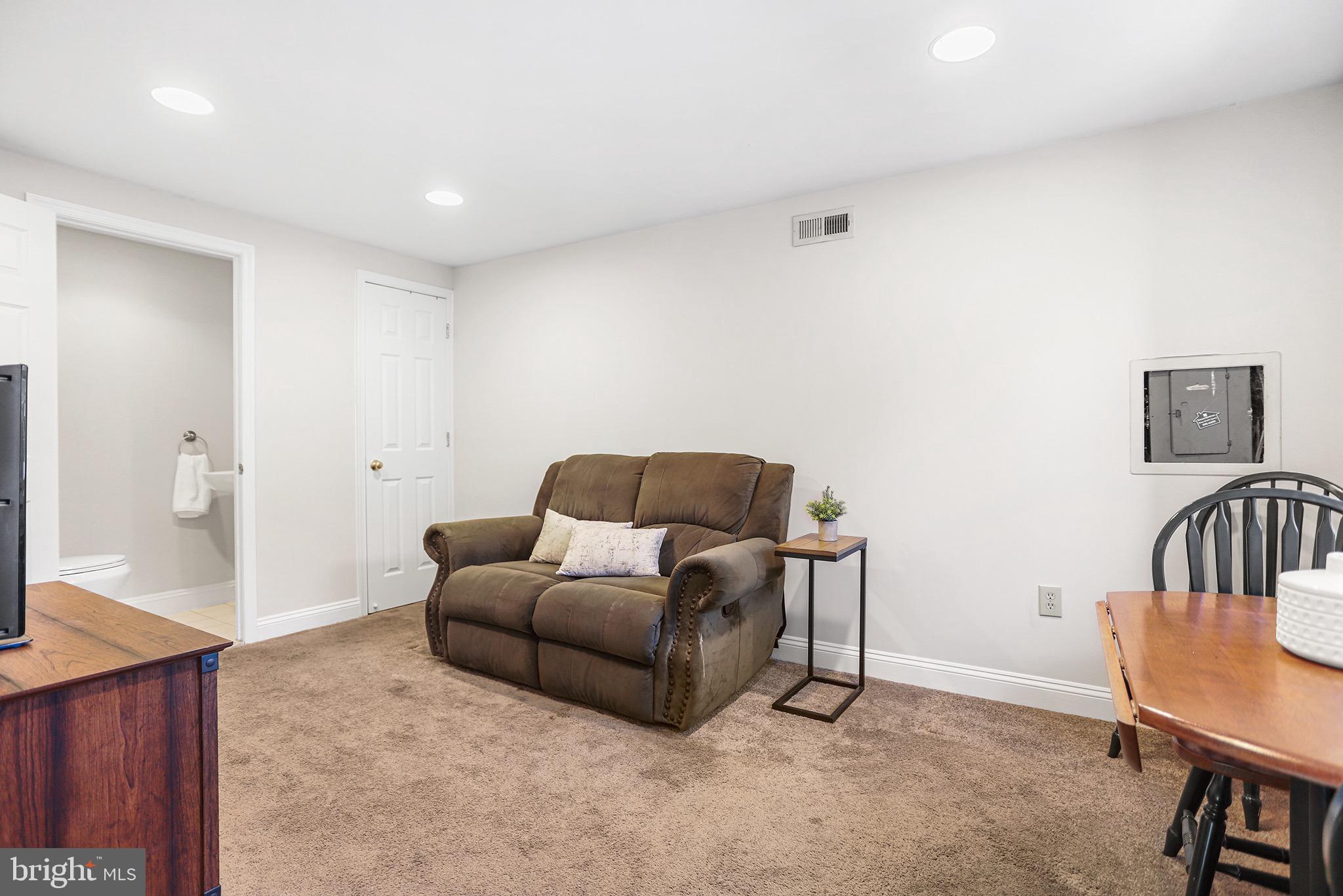 LEEDOM ESTS - Residential