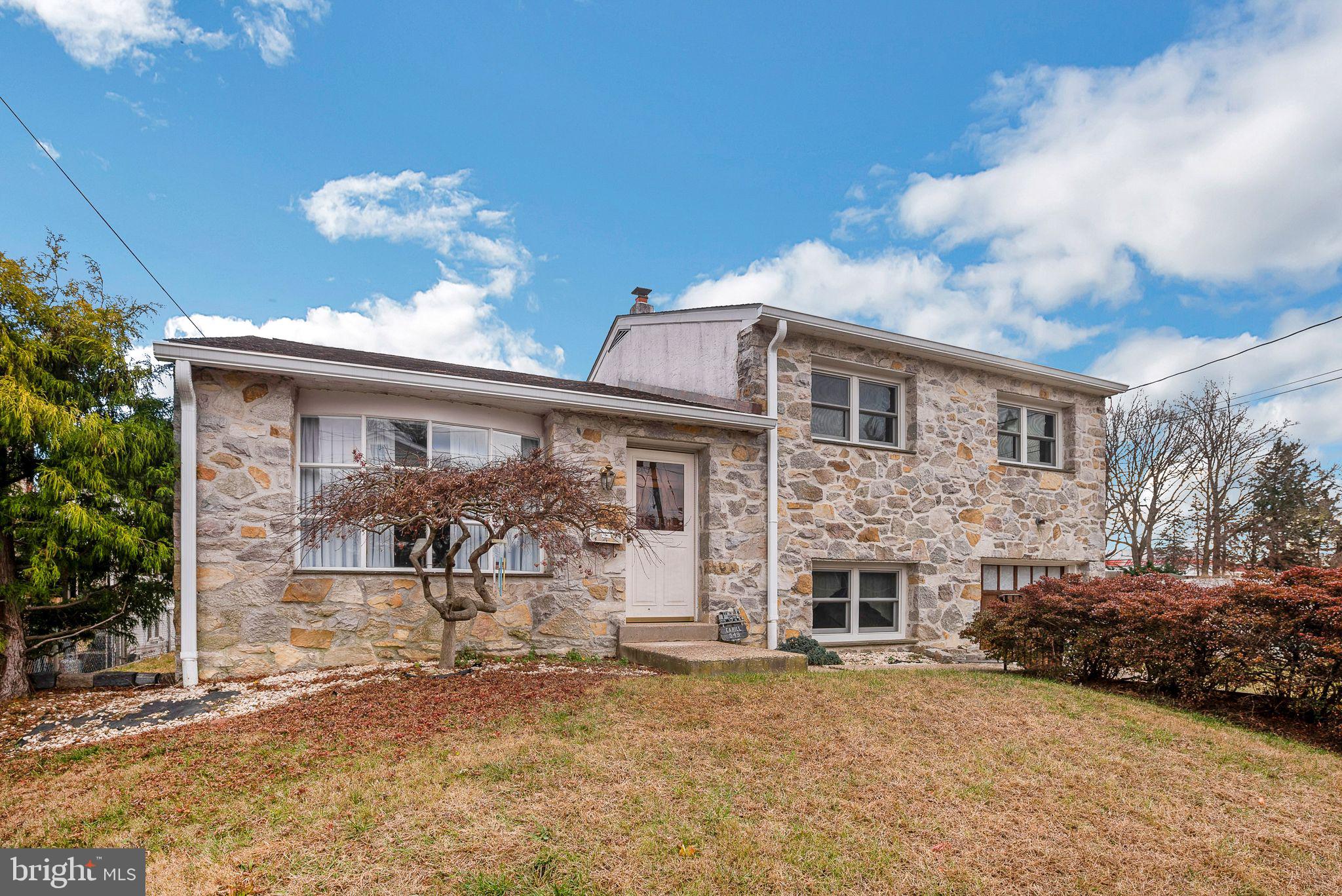 ROXBOROUGH - Residential