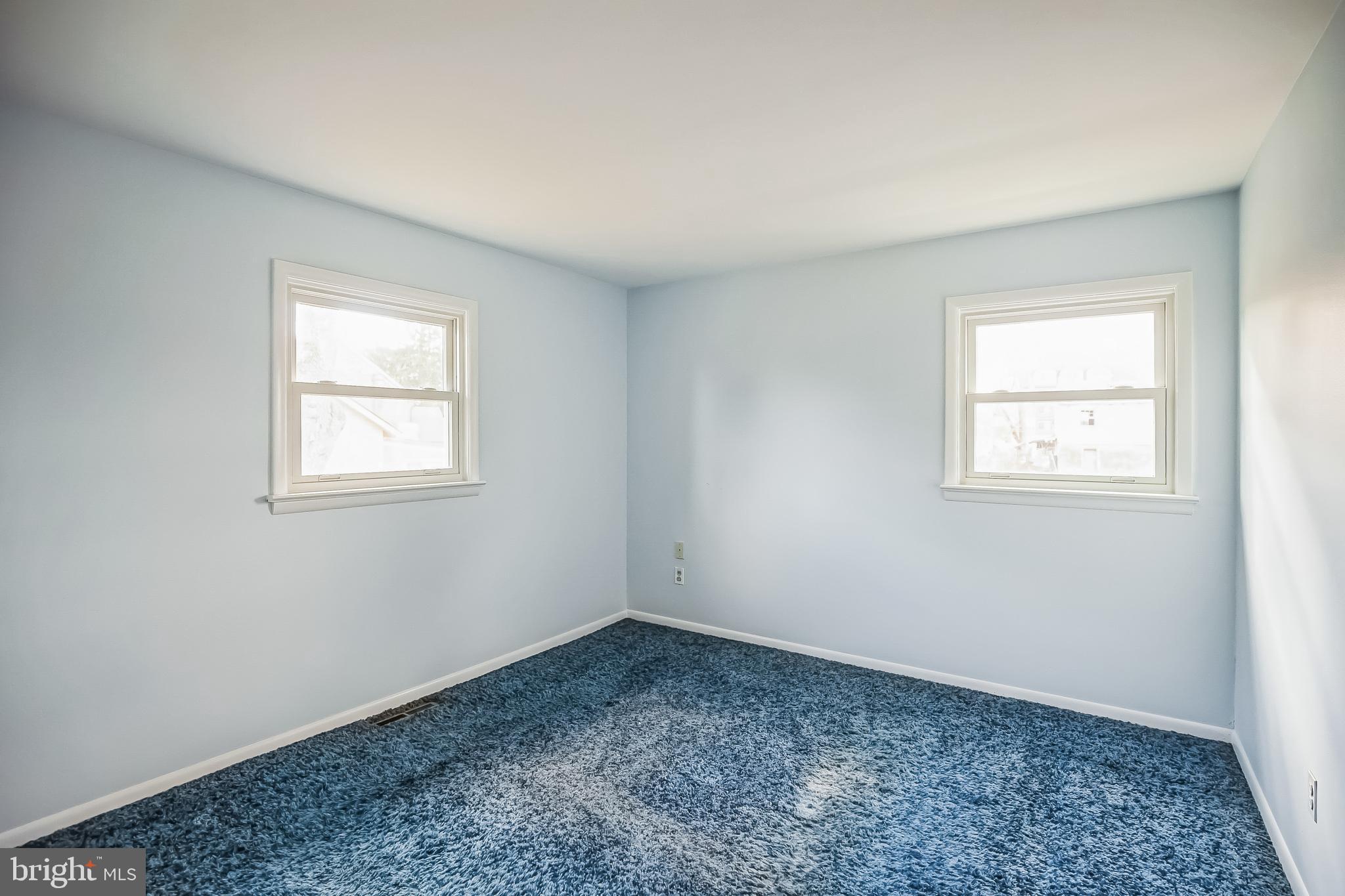 ROXBOROUGH - Residential