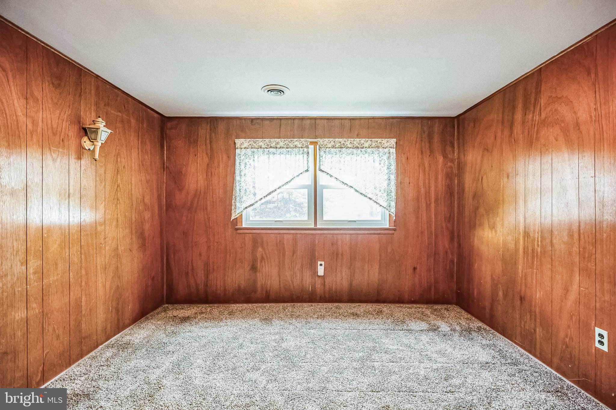 ROXBOROUGH - Residential