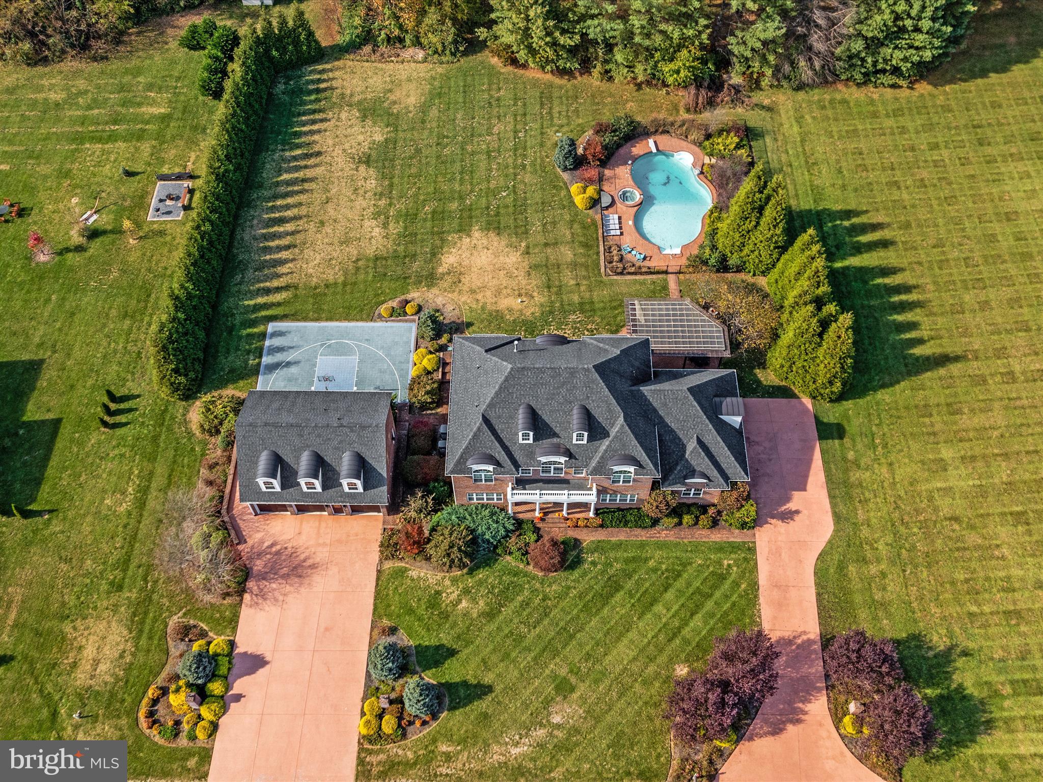 77 BOWLING VIEW ROAD