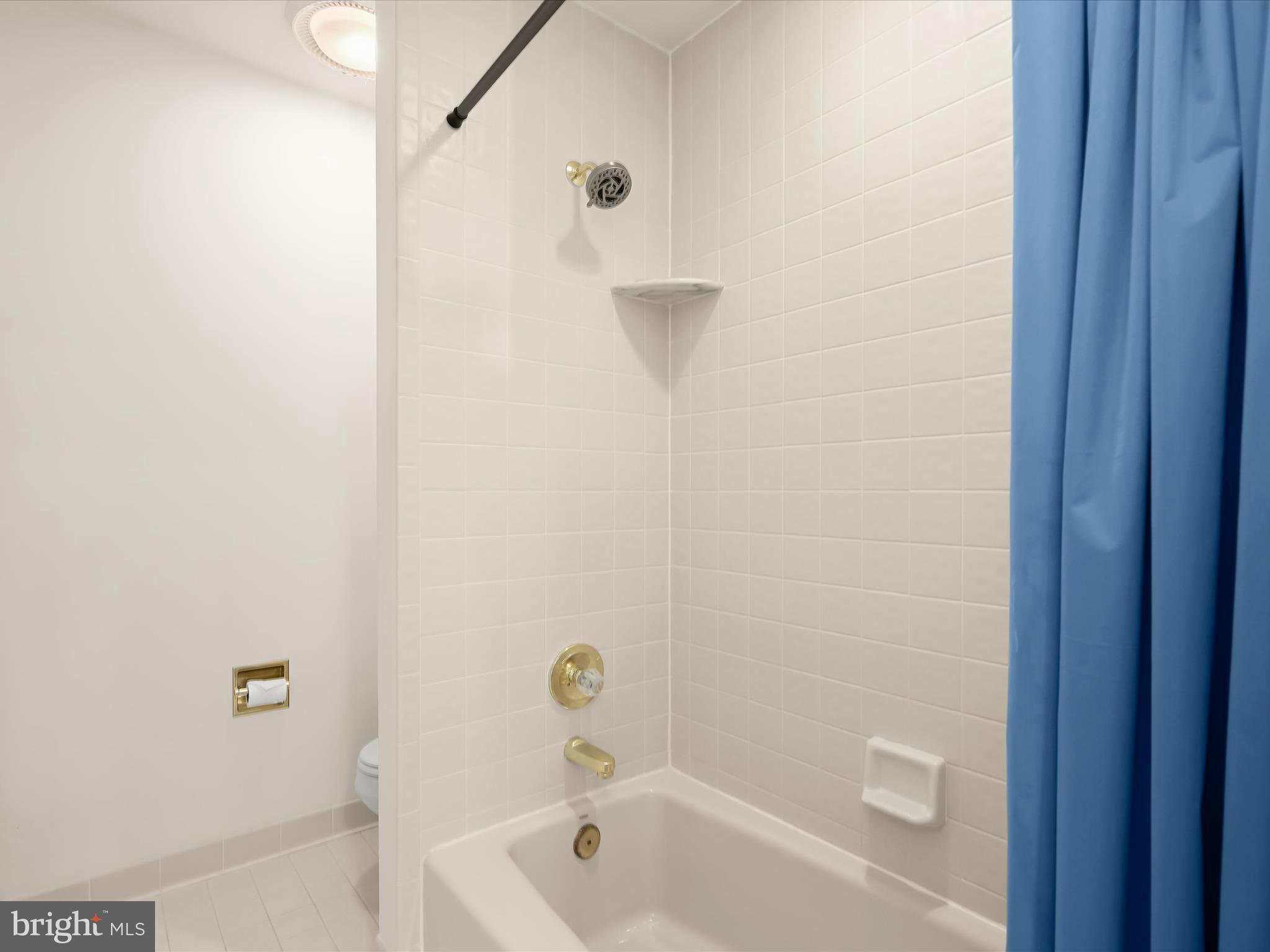 GREENHILLS FARM - Residential