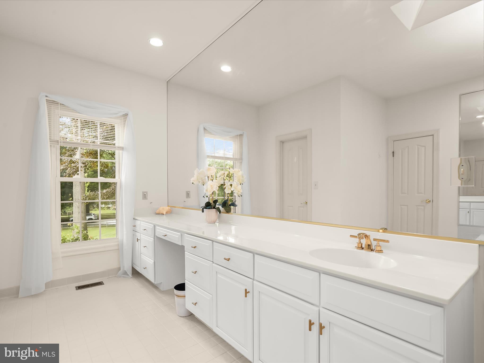 GREENHILLS FARM - Residential