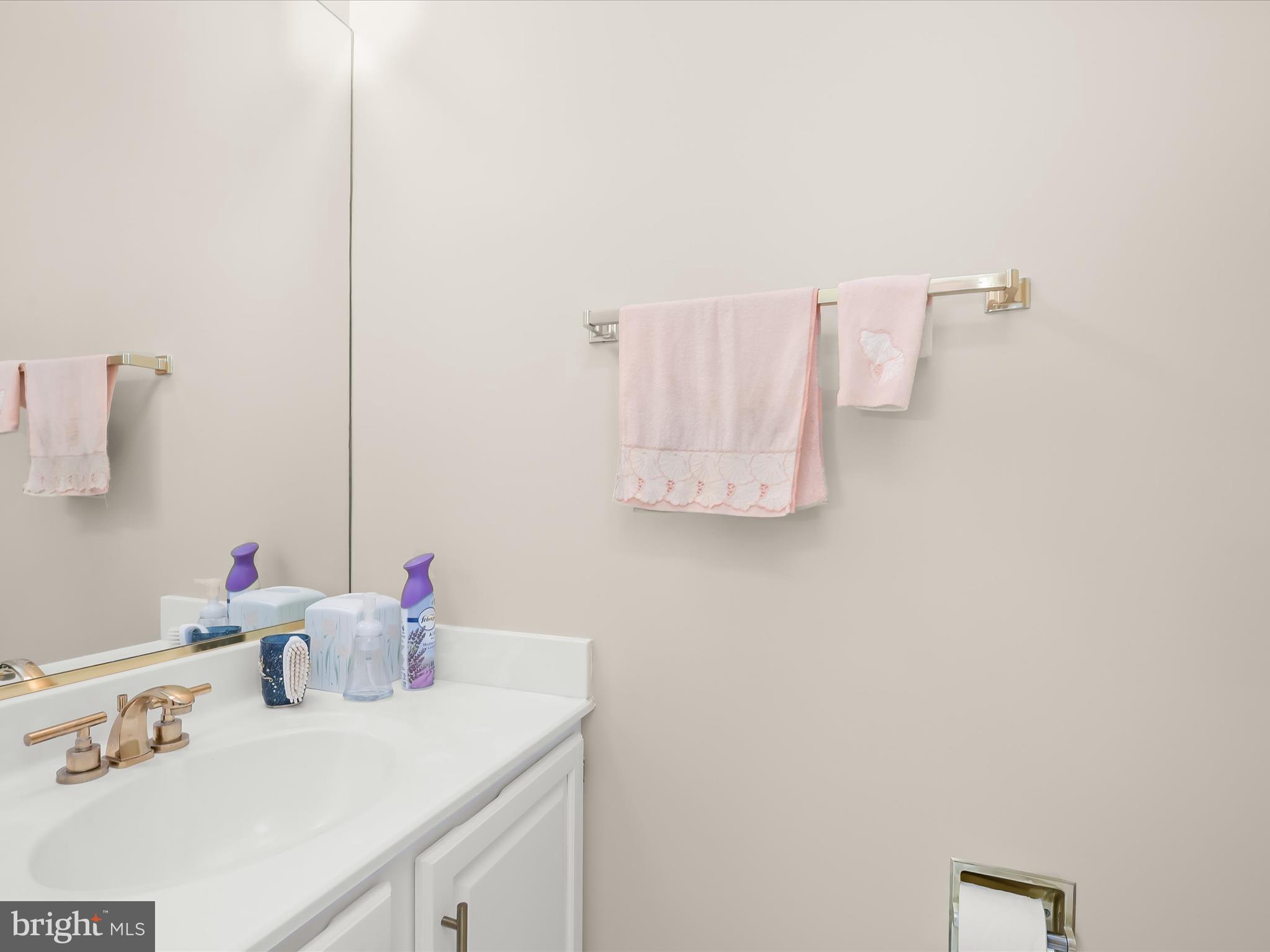 GREENHILLS FARM - Residential