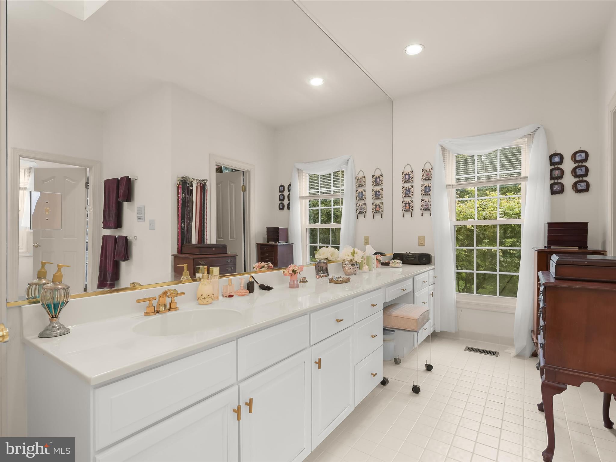 GREENHILLS FARM - Residential