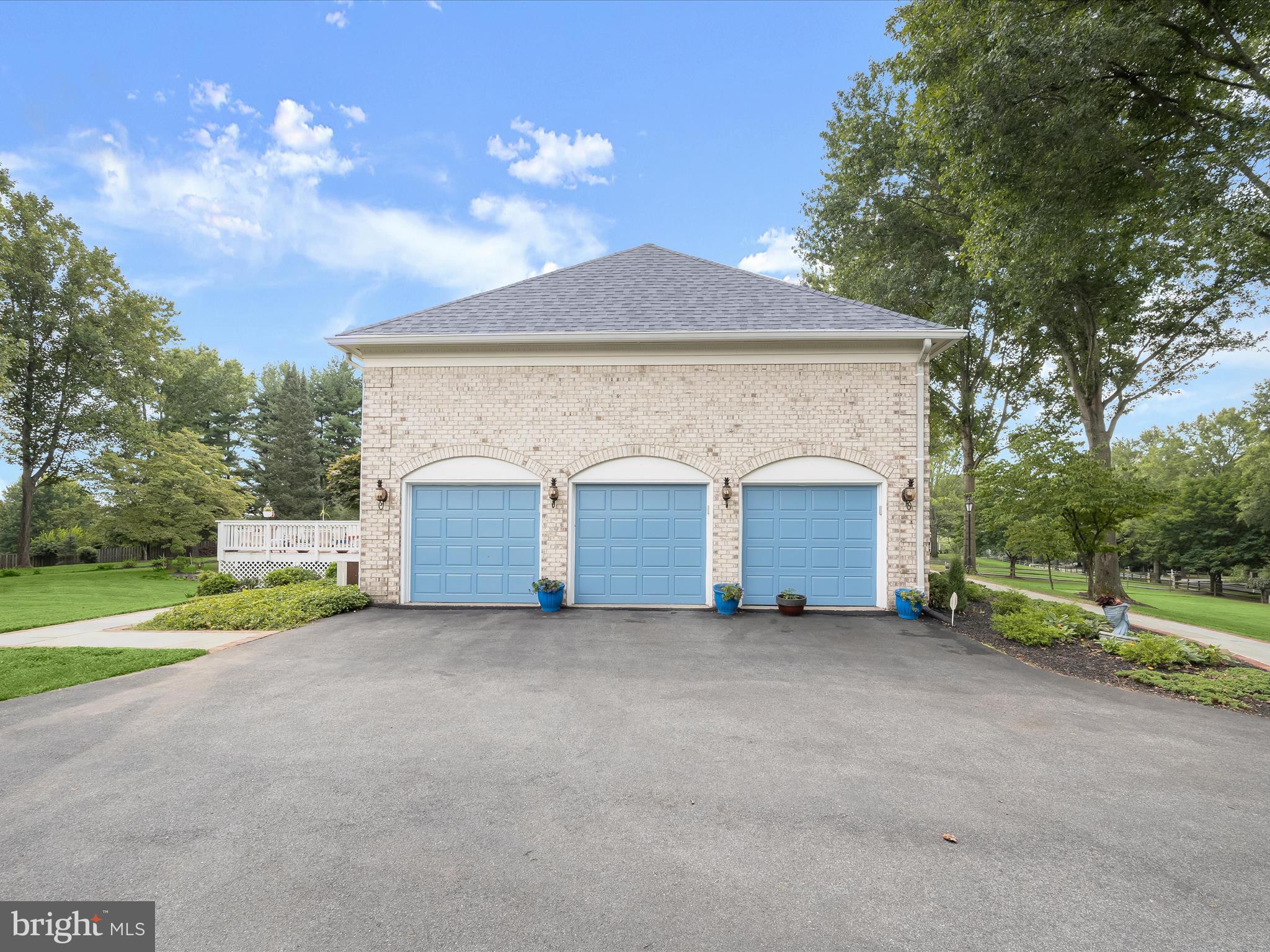 GREENHILLS FARM - Residential