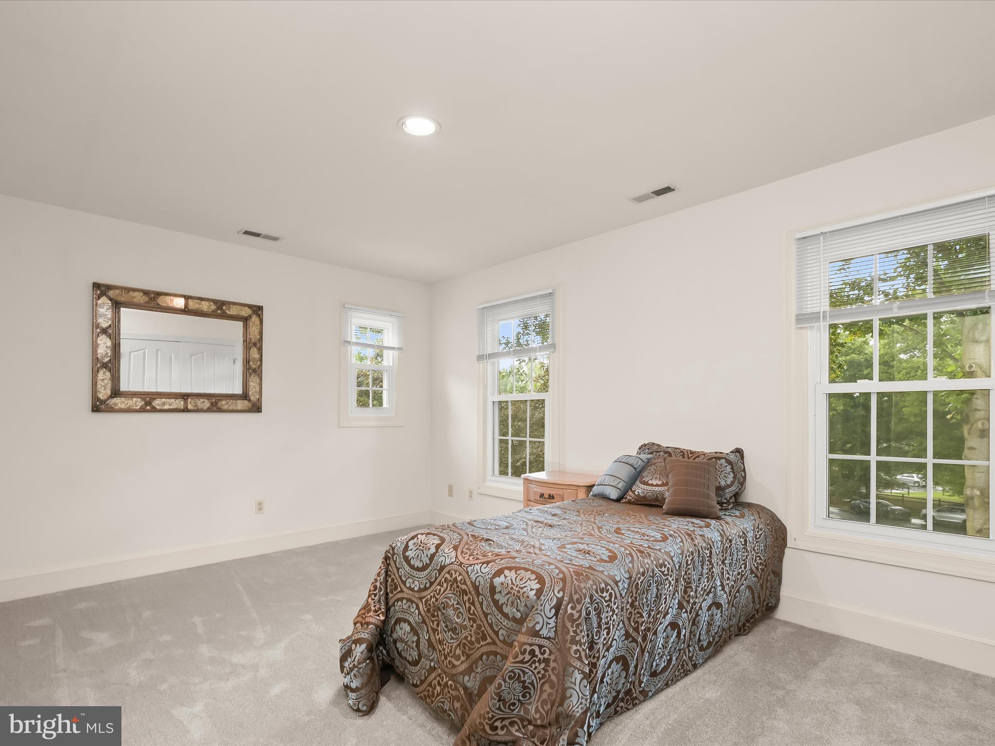 GREENHILLS FARM - Residential