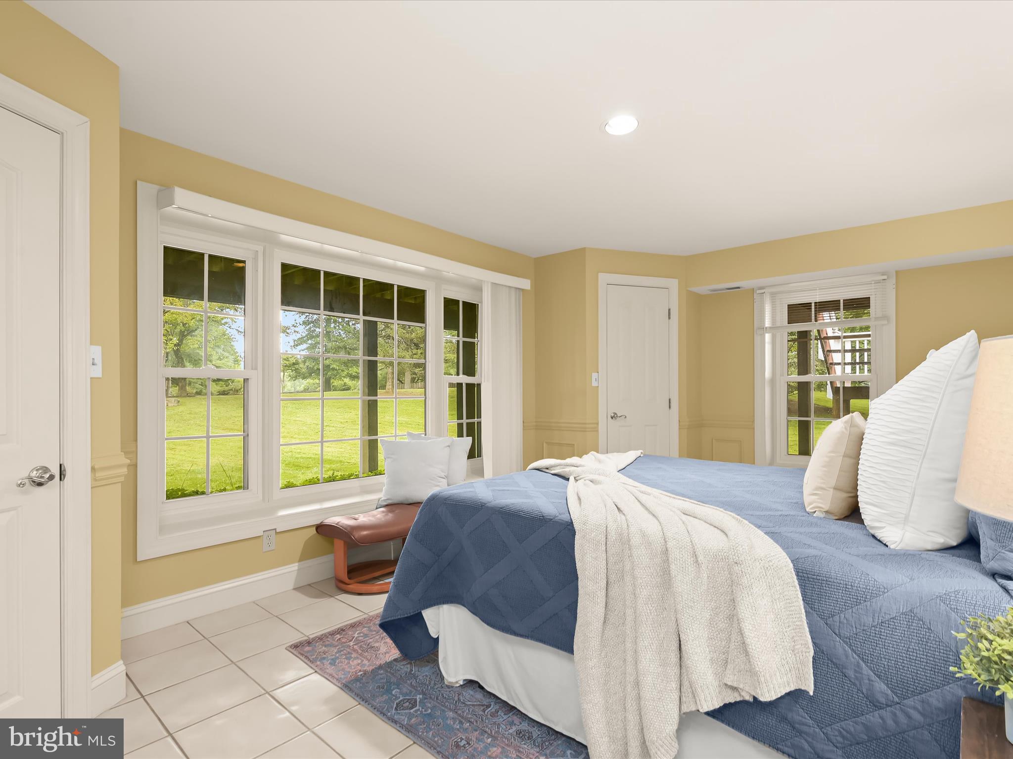 GREENHILLS FARM - Residential