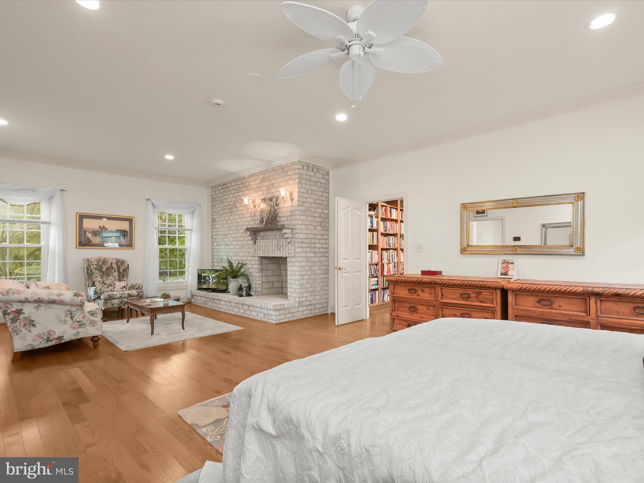 GREENHILLS FARM - Residential