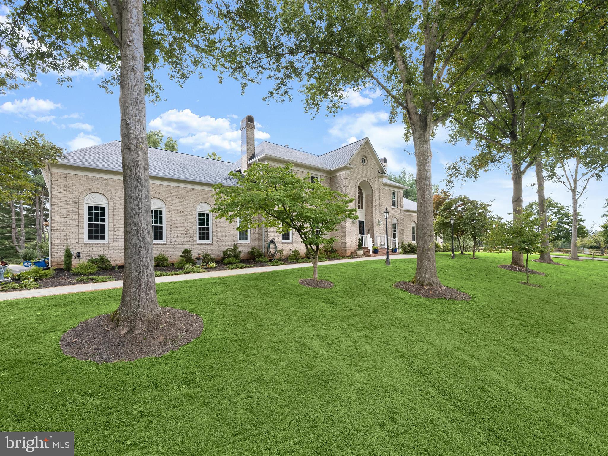 GREENHILLS FARM - Residential