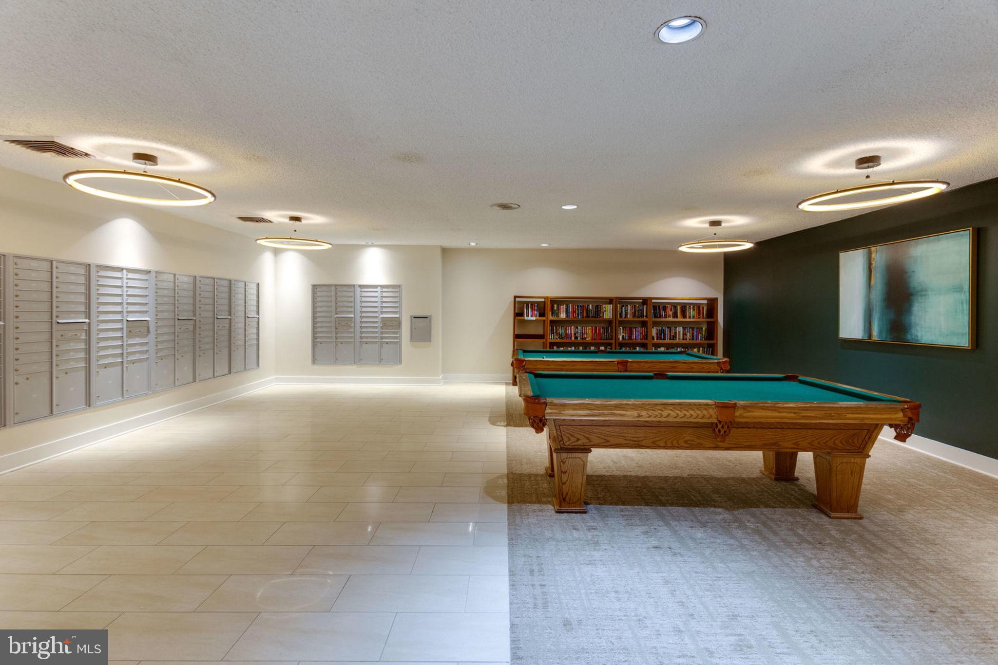 ALEXANDRIA KNOLLS - Residential