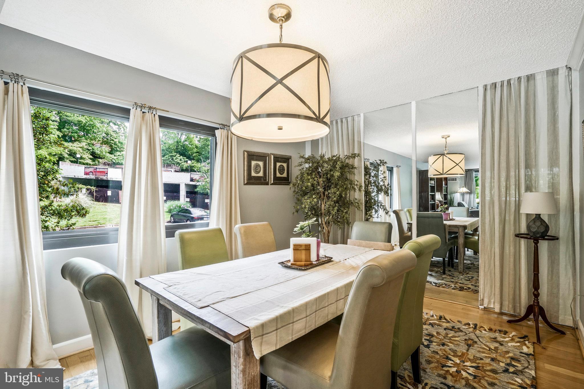 ALEXANDRIA KNOLLS - Residential