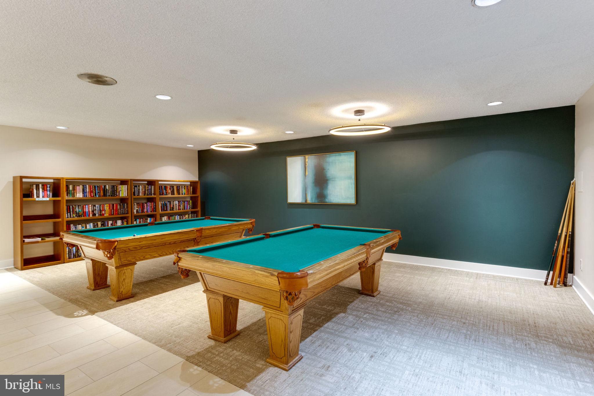 ALEXANDRIA KNOLLS - Residential