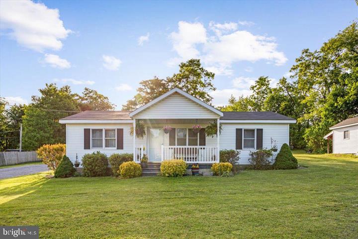 Welcome to this private gem nestled on a corner lot in beautiful Winchester, VA! This stunning 3-bedroom, 2-bath home offers the perfect balance of modern upgrades, comfort, and peace of mind.
Step inside to find a fully remodeled primary bathroom featuring a luxurious walk-in shower — a spa-like retreat in the comfort of your own home. The entire house benefits from a state-of-the-art water filtration system, transforming well water into clean, alkaline, drinkable water flowing from every faucet.
Enjoy the confidence of a brand-new roof with a 30-year lifespan — an incredible value and peace of mind for any new homeowner.
Sitting on nearly 1 acre of land, this corner lot offers rare privacy with room to grow, garden, entertain, or simply enjoy the outdoors.
📞 Don’t miss your chance to tour this unique property — call now to schedule your private showing of this hidden gem in Winchester