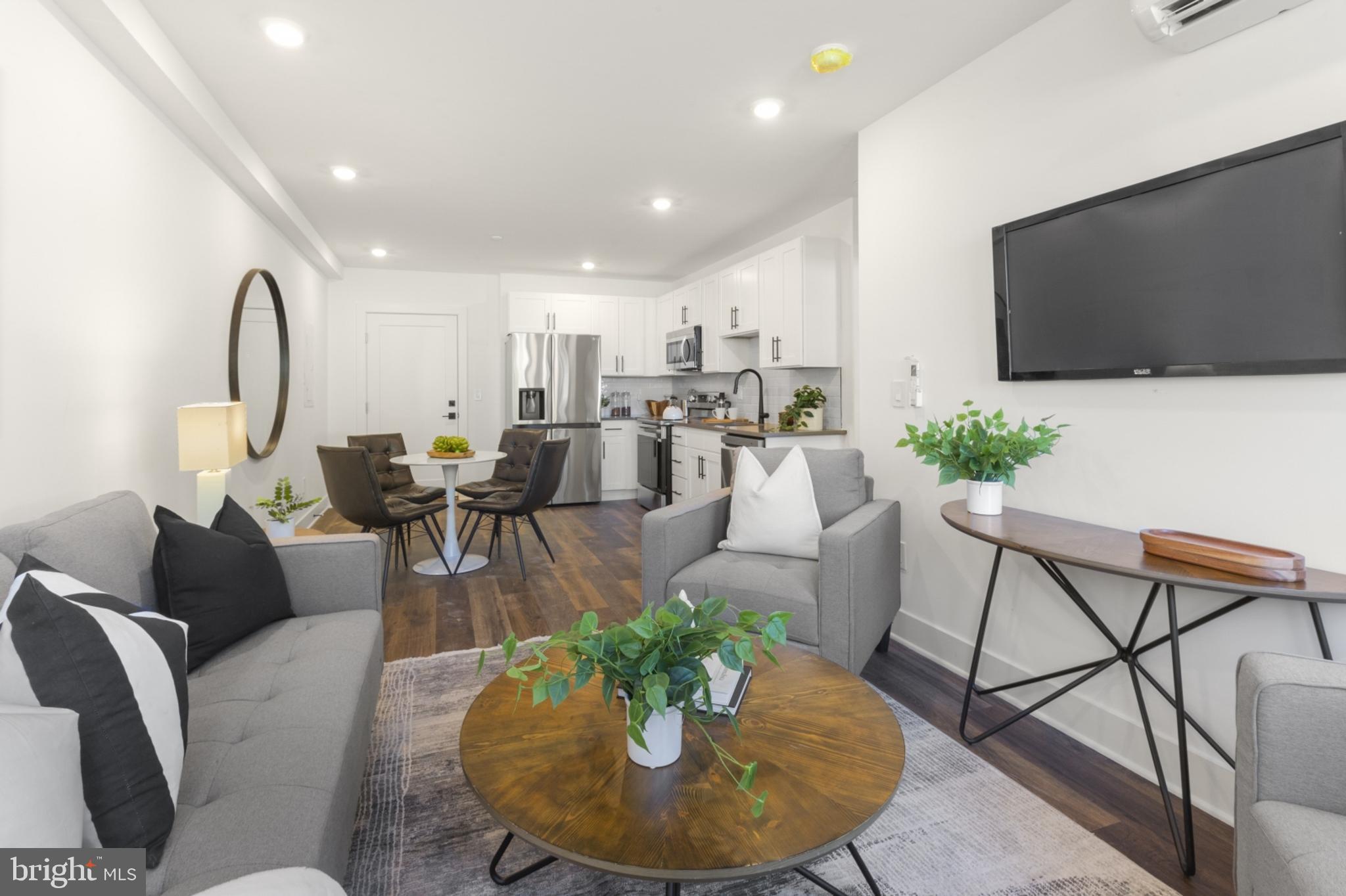 ROXBOROUGH - Residential Lease