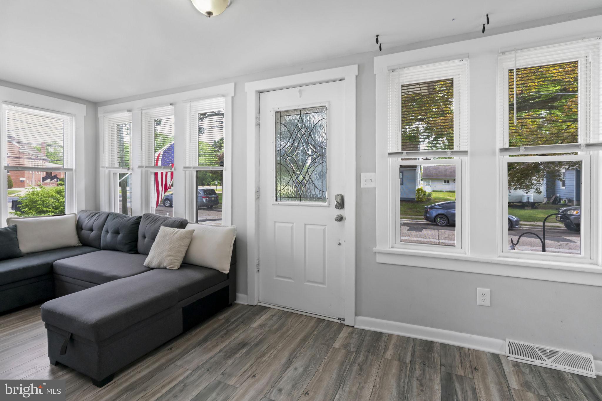 10 PAYSON AVENUE
