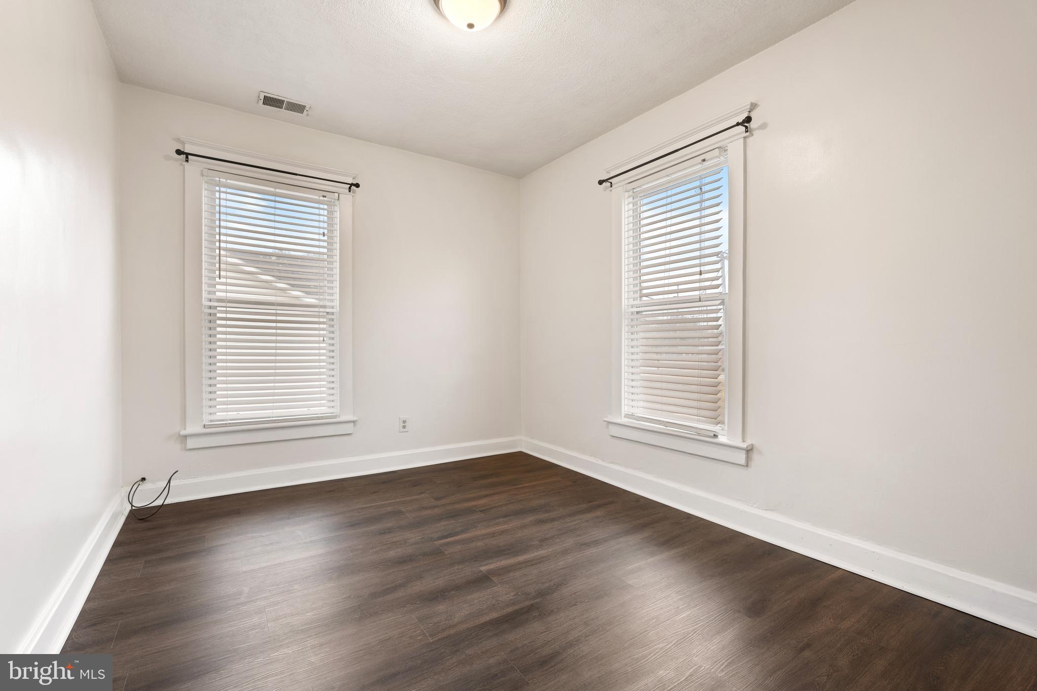 HAGERSTOWN - Residential