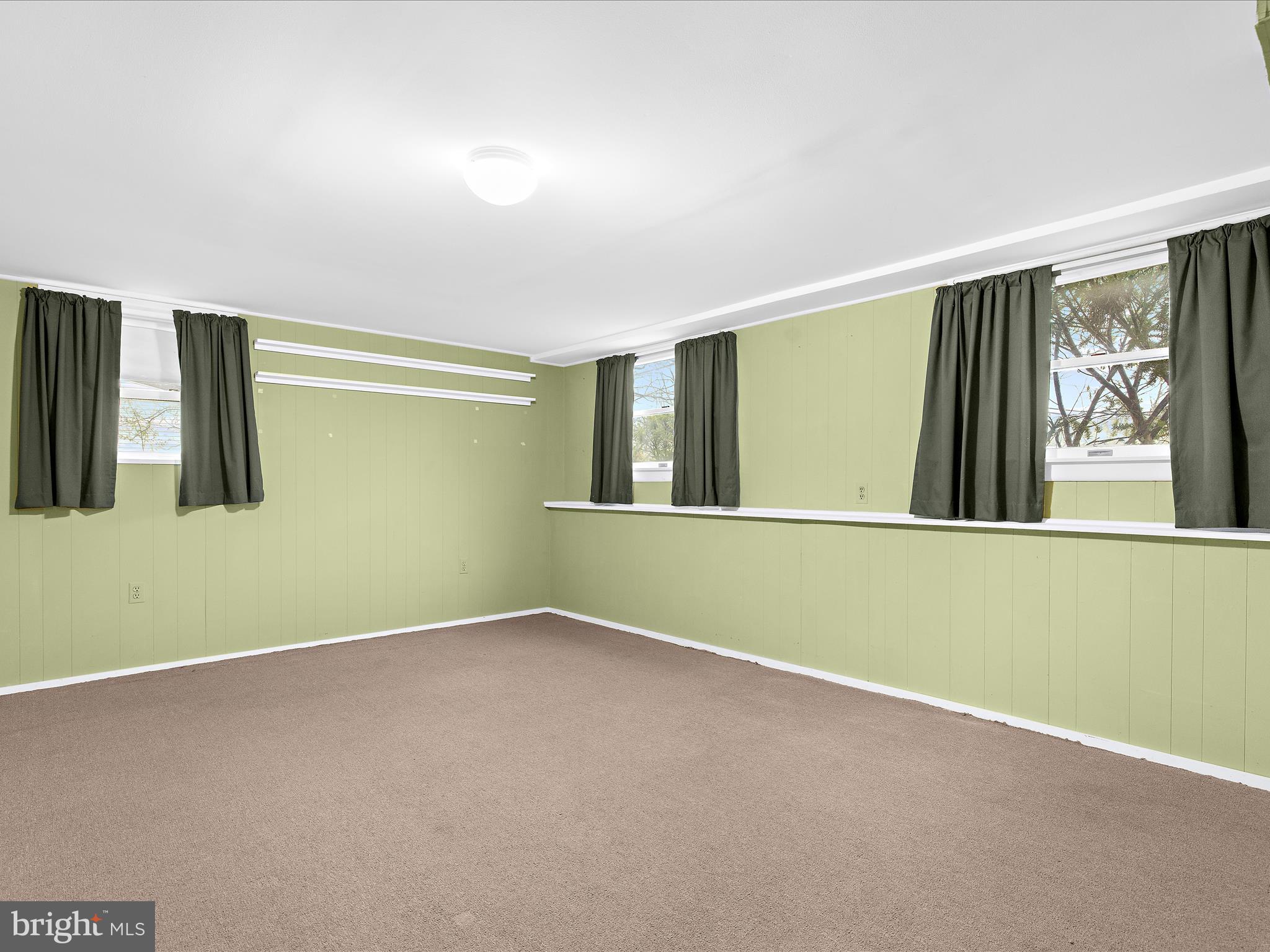 WESTVIEW PARK - Residential