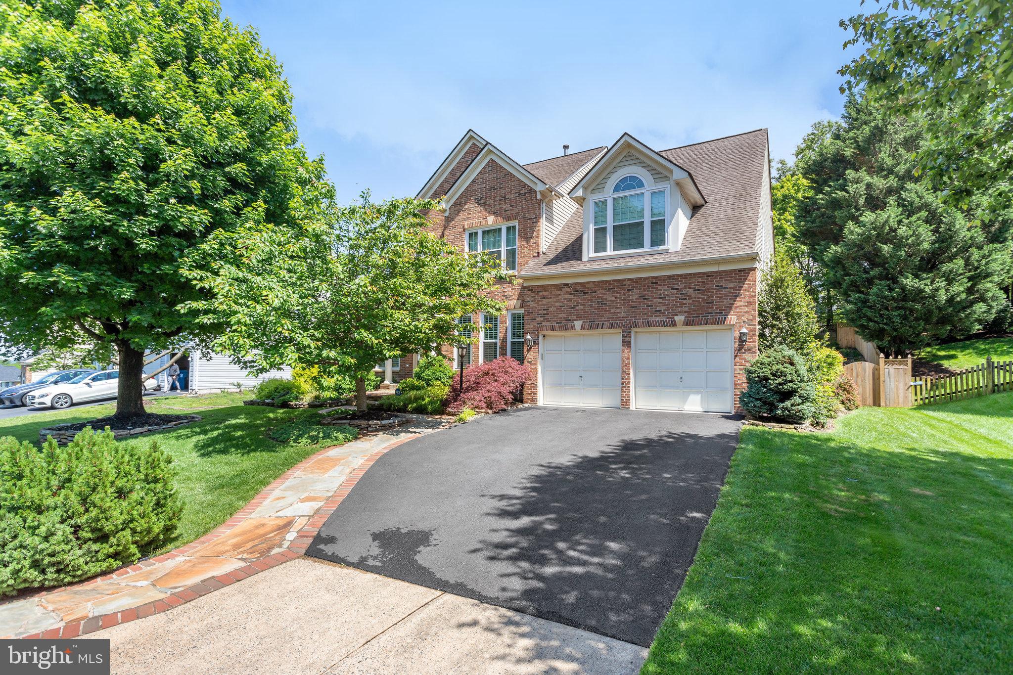 5811 VALLEY VIEW