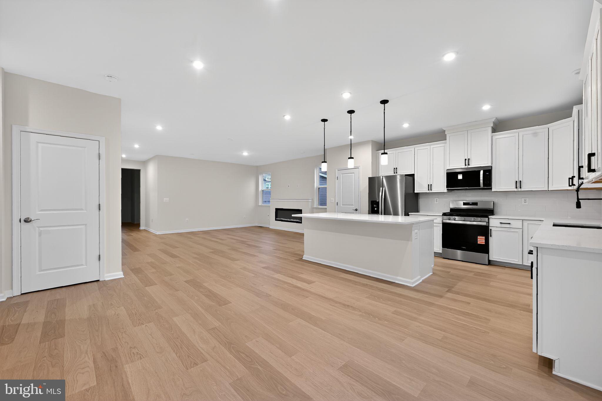 CHASE OAKS - Residential