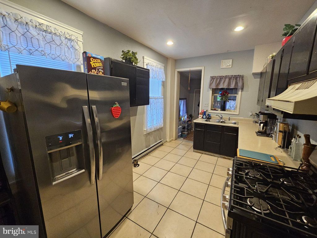 Photo of 345 E Princess Street, YORK, PA 17403 (MLS # PAYK2093454)