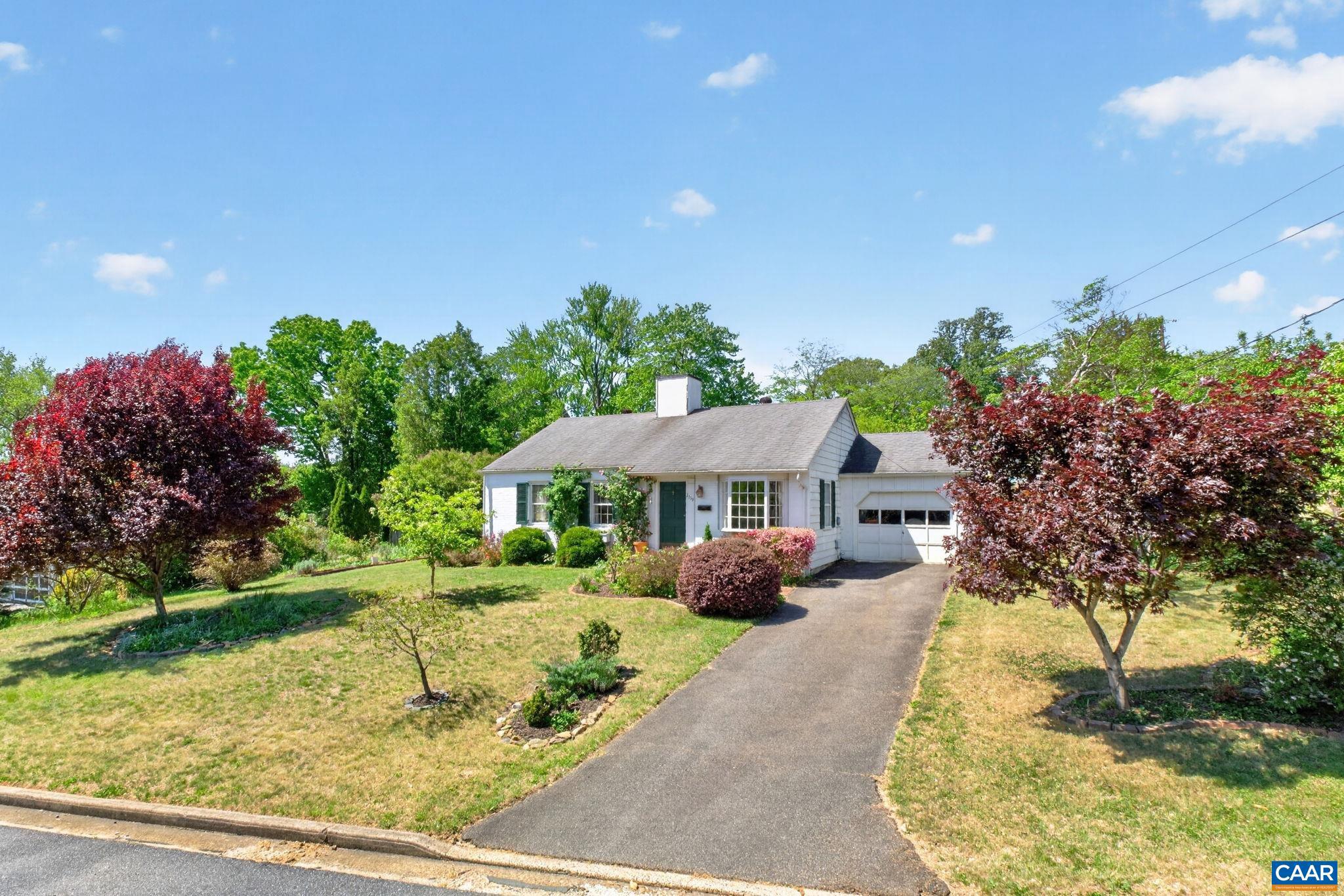 2519 COMMONWEALTH DR