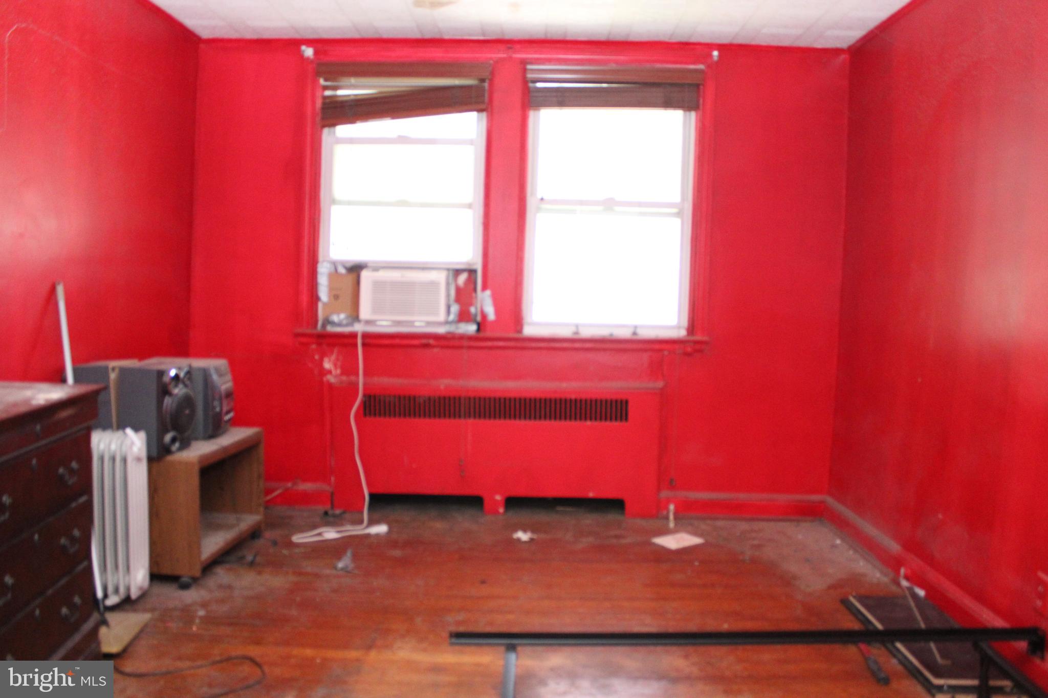 MONDAWMIN - Residential