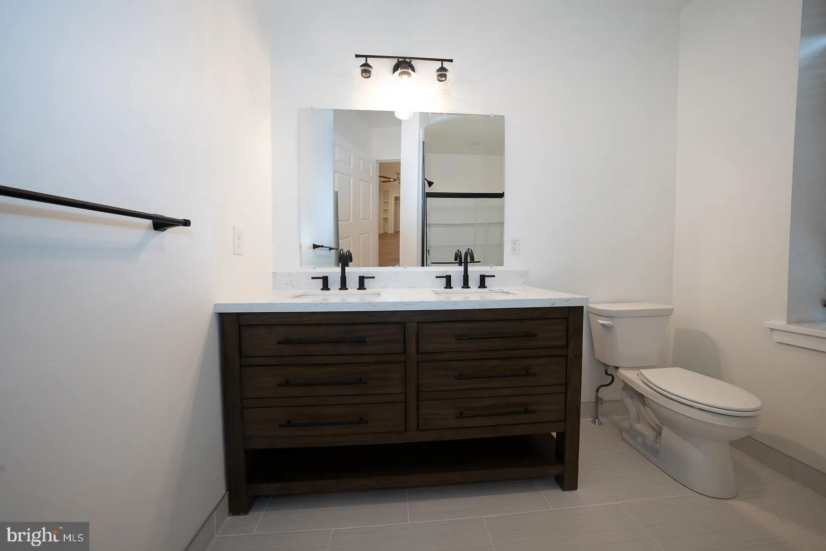 Devon, Pennsylvania 19333, United States, 2 Bedrooms Bedrooms, ,2 BathroomsBathrooms,Residential,Active,205609