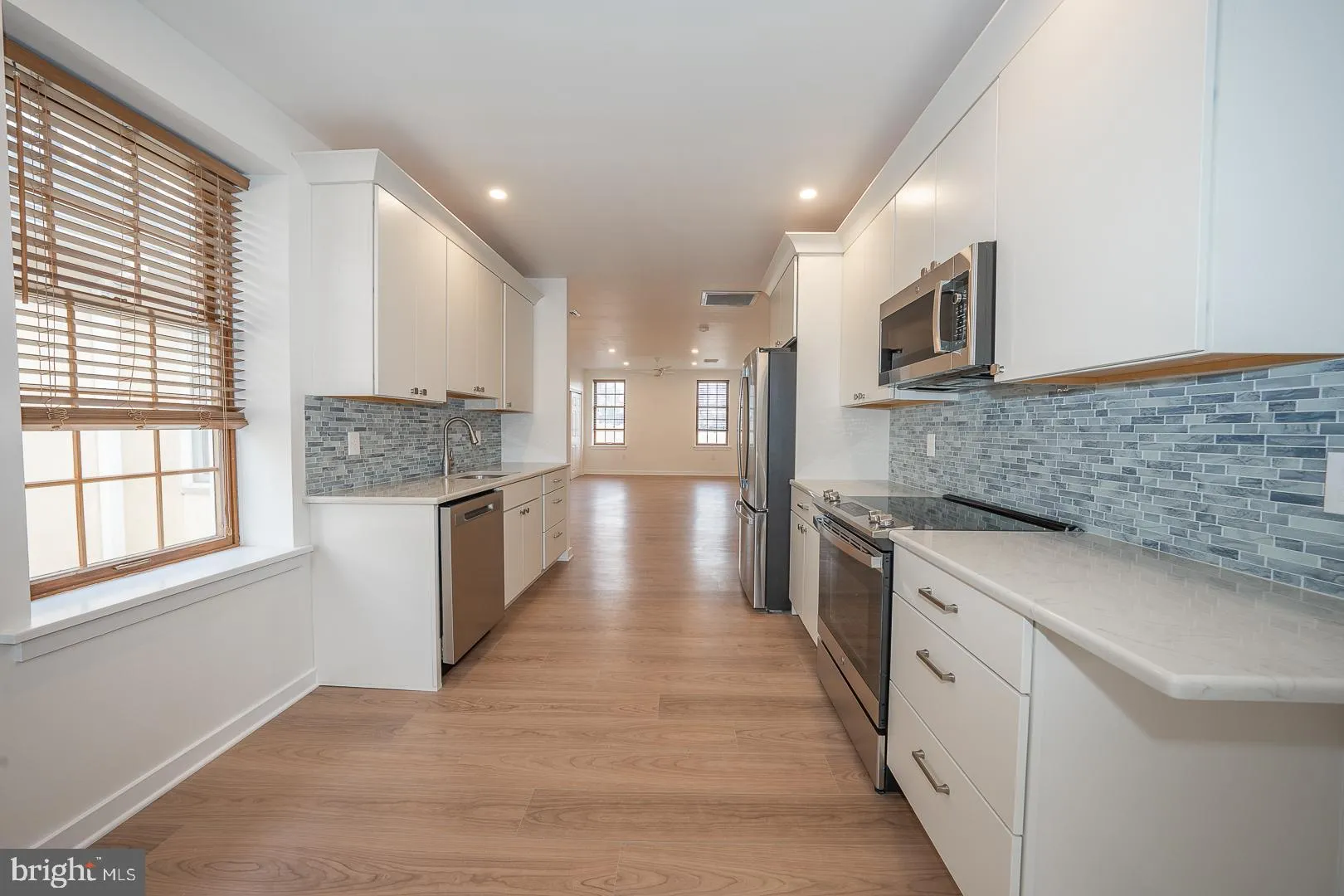 Devon, Pennsylvania 19333, United States, 2 Bedrooms Bedrooms, ,2 BathroomsBathrooms,Residential,Active,205609